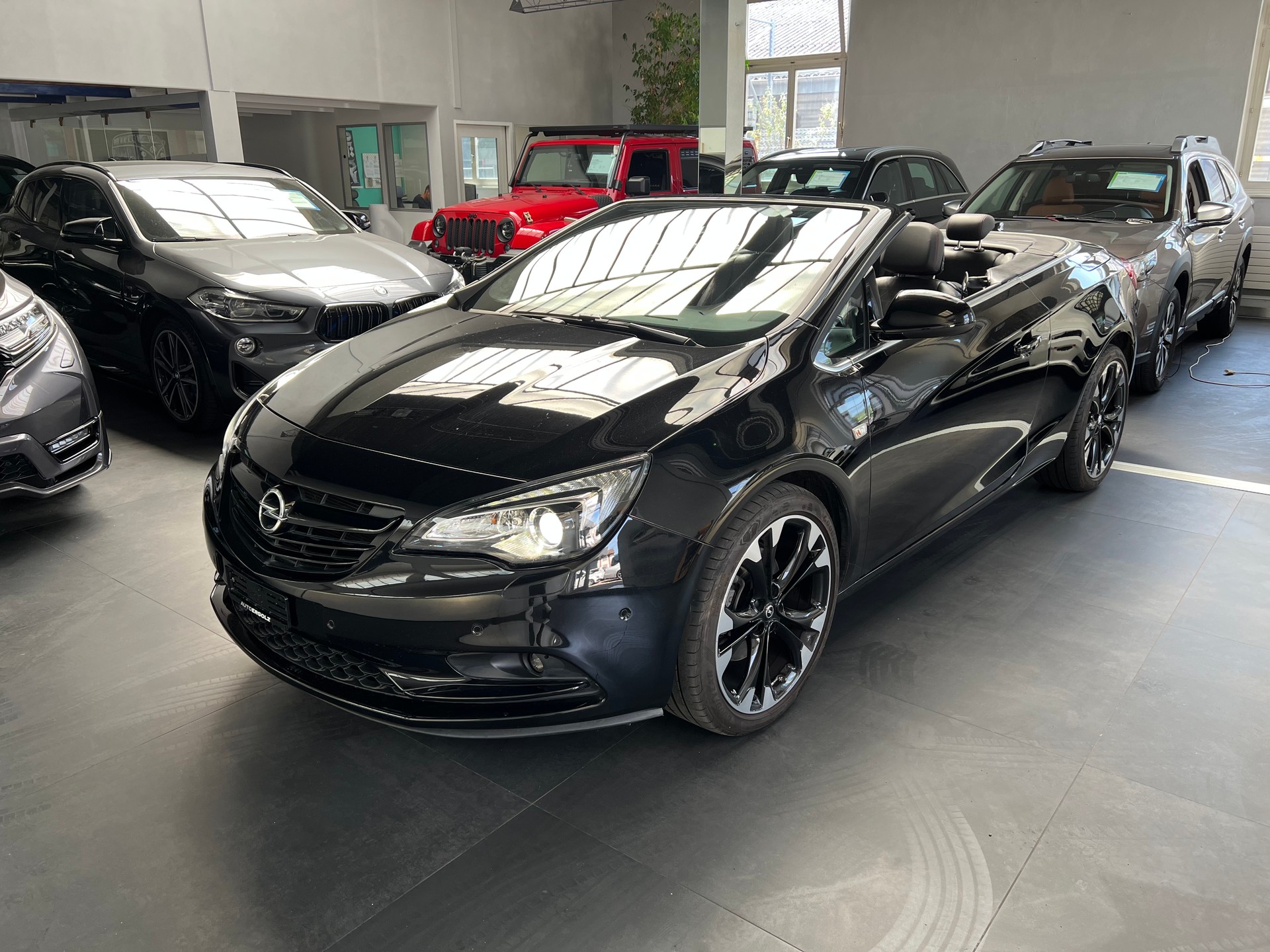 OPEL Cascada 1.6i 16V Cosmo Automat-image-0