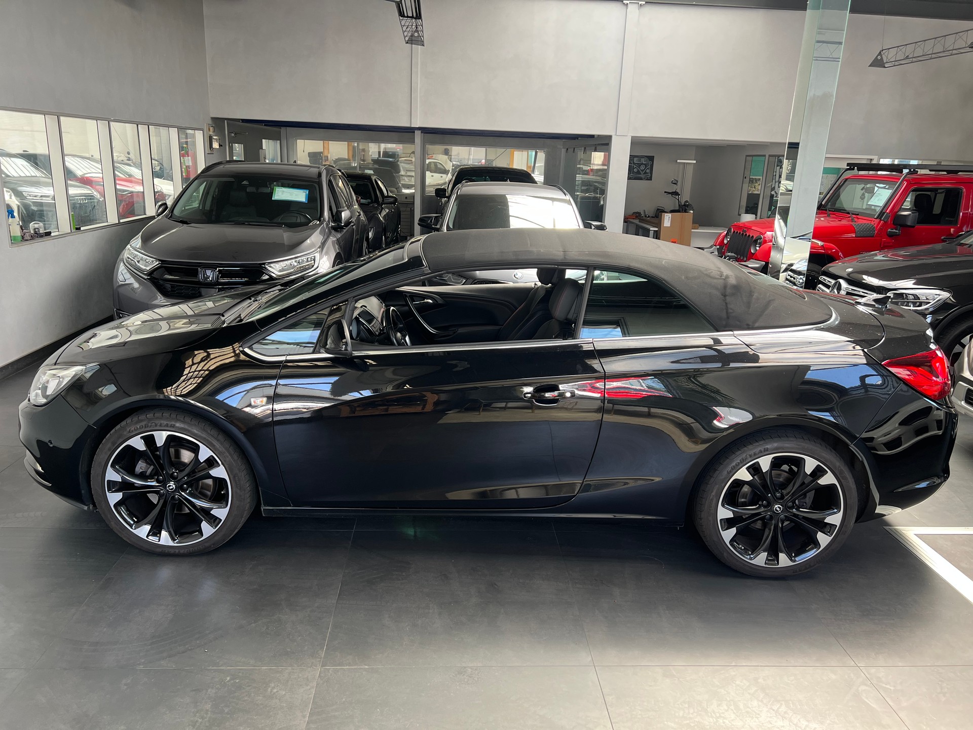 OPEL Cascada 1.6i 16V Cosmo Automat-image-4