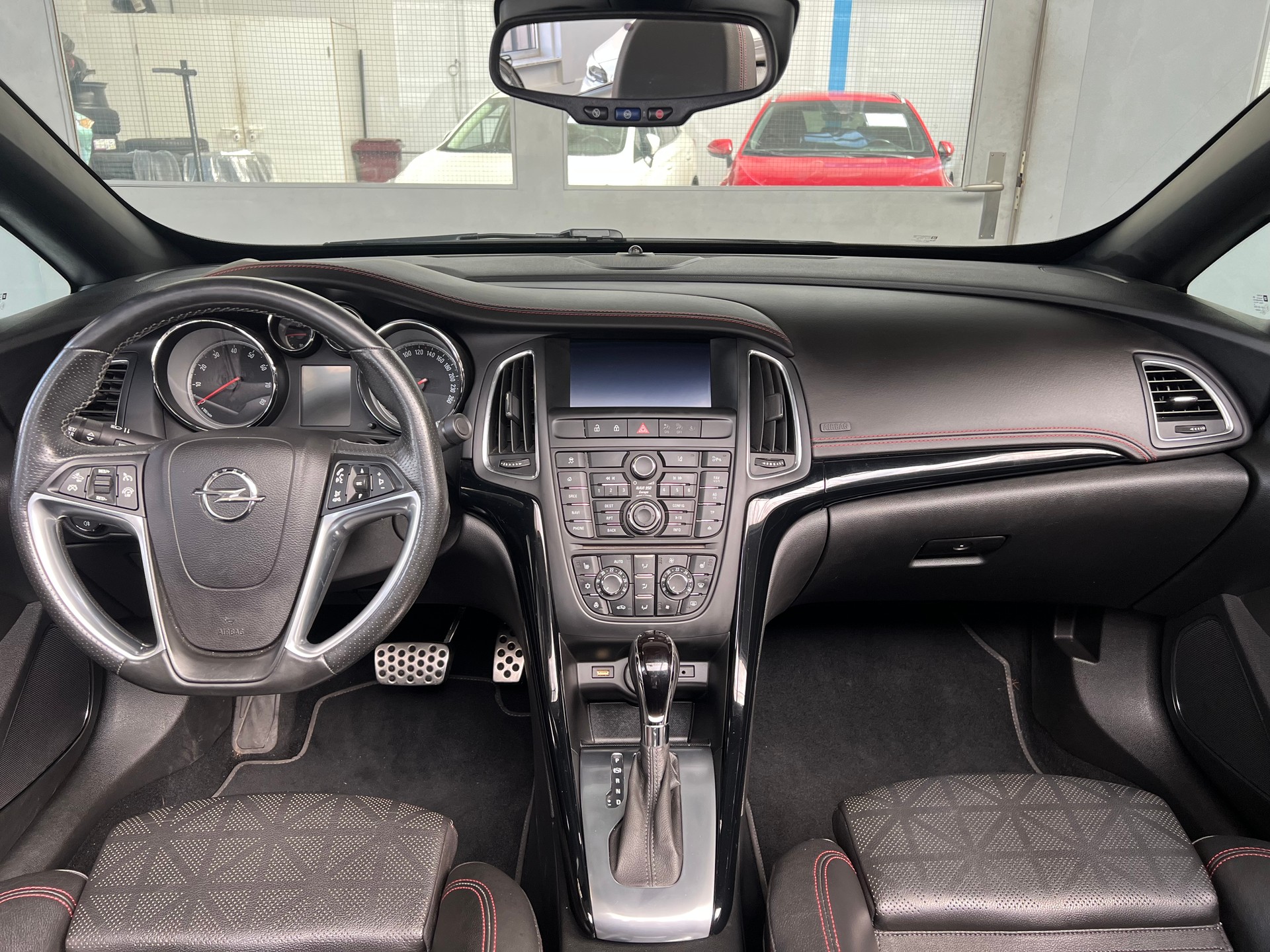 OPEL Cascada 1.6i 16V Cosmo Automat-image-6