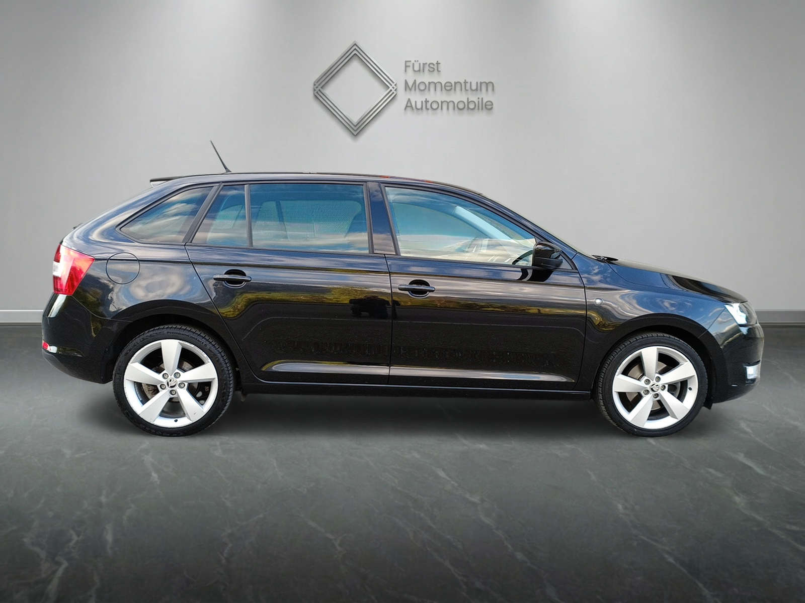 SKODA Rapid Spaceback 1.4 TSI Ambition DSG-image-3