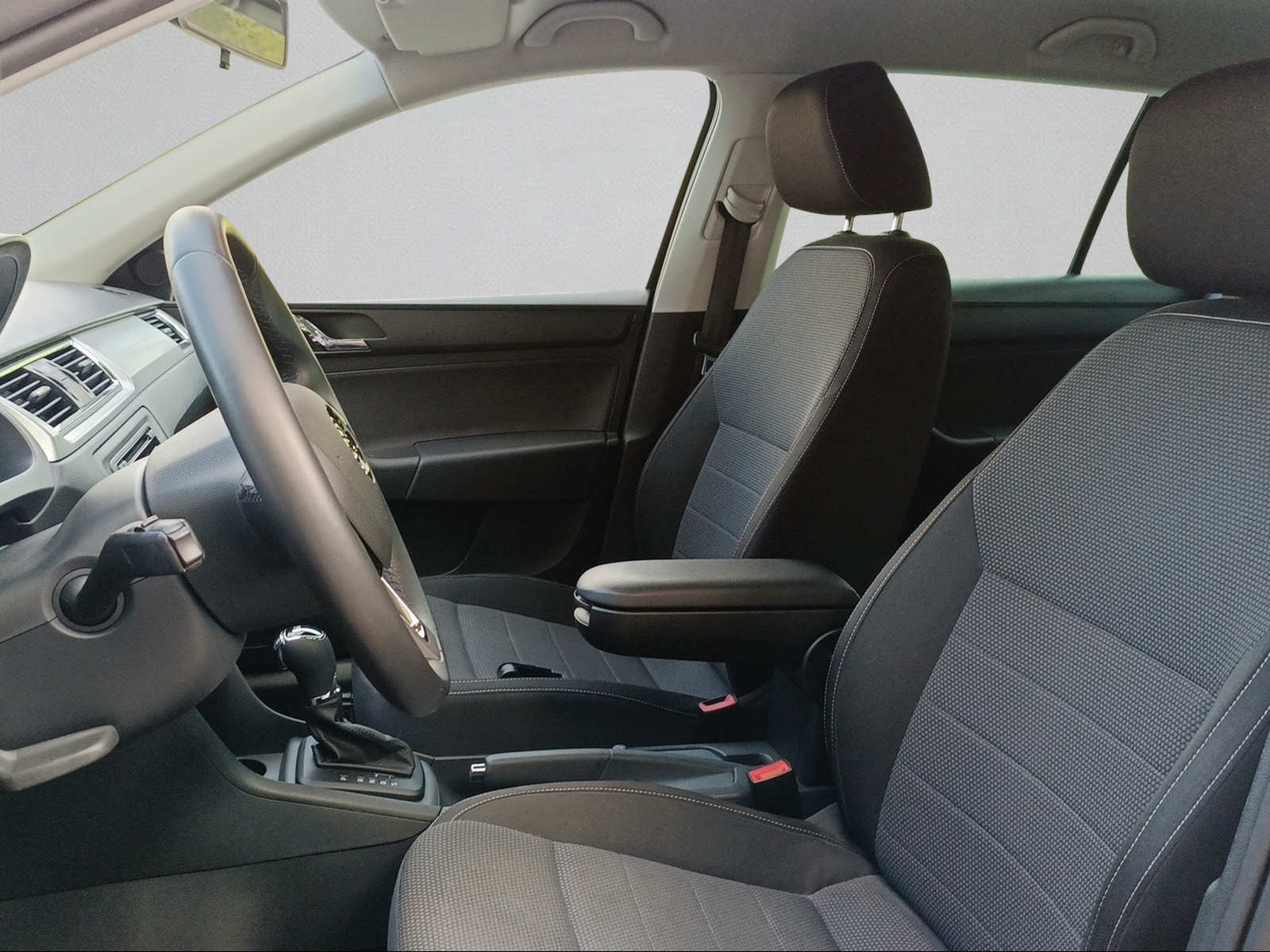 SKODA Rapid Spaceback 1.4 TSI Ambition DSG-image-12