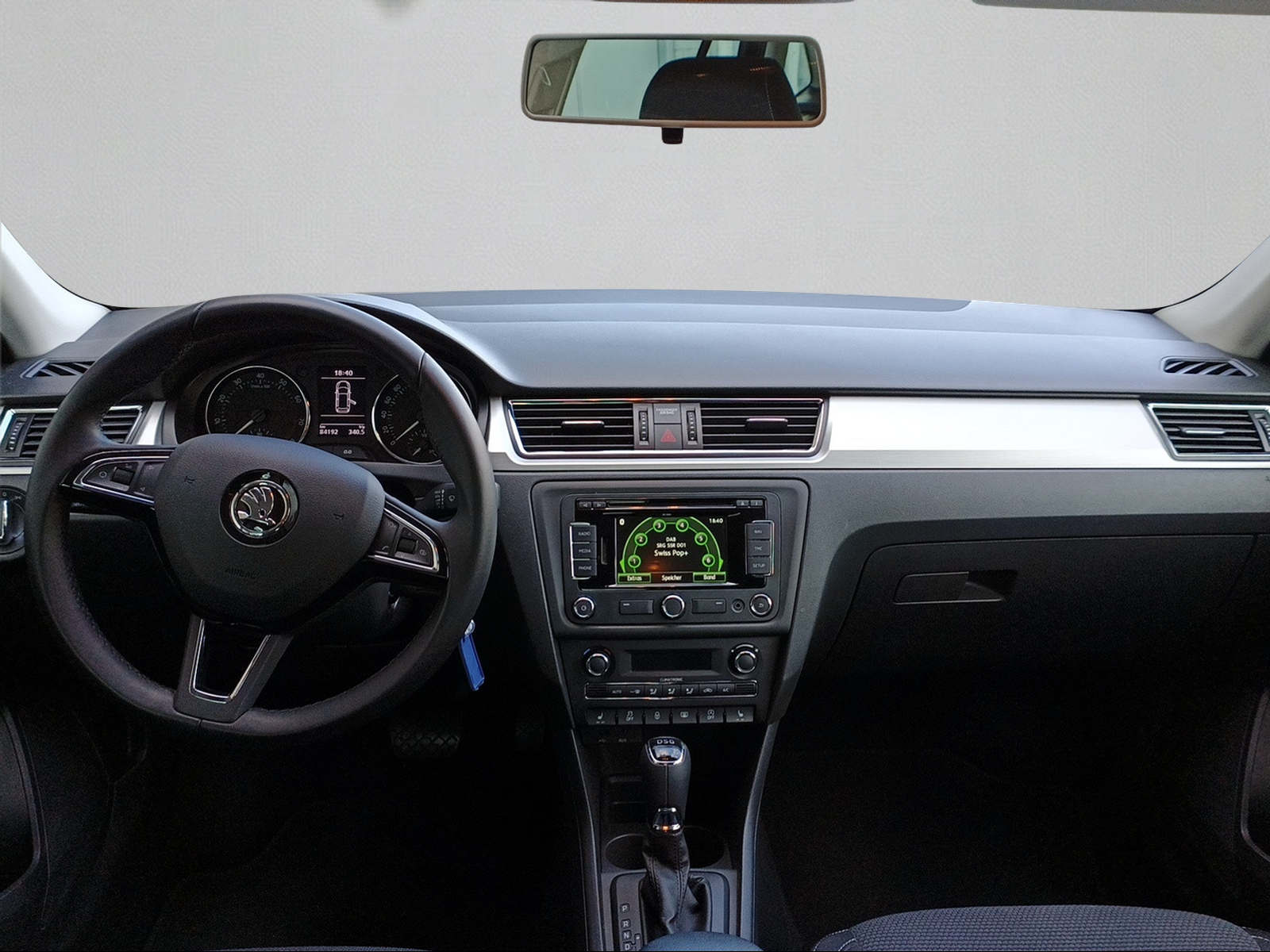 SKODA Rapid Spaceback 1.4 TSI Ambition DSG-image-10
