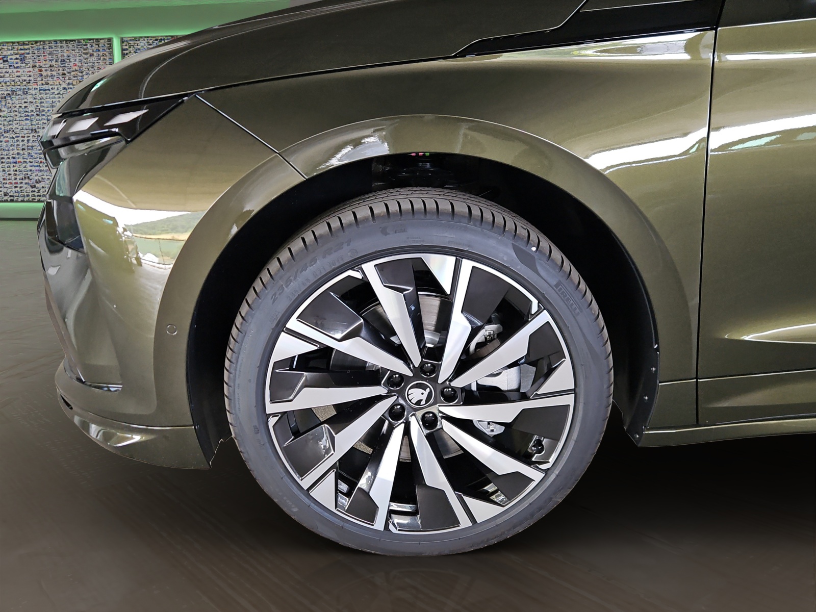SKODA Enyaq 85x Sportline 4x4-image-5