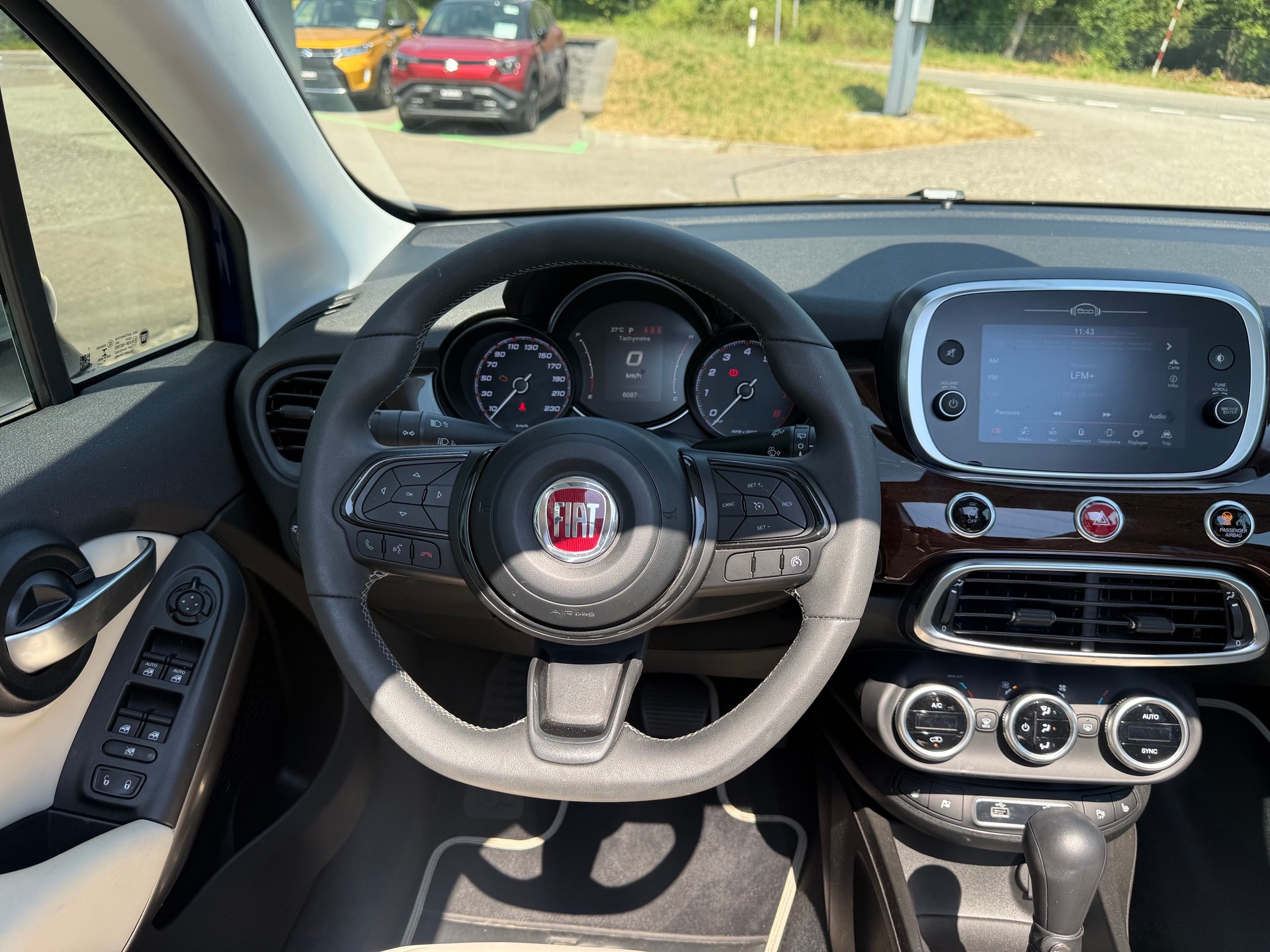 FIAT 500X Soft Top 1.3 Yacht Club Capri-image-11