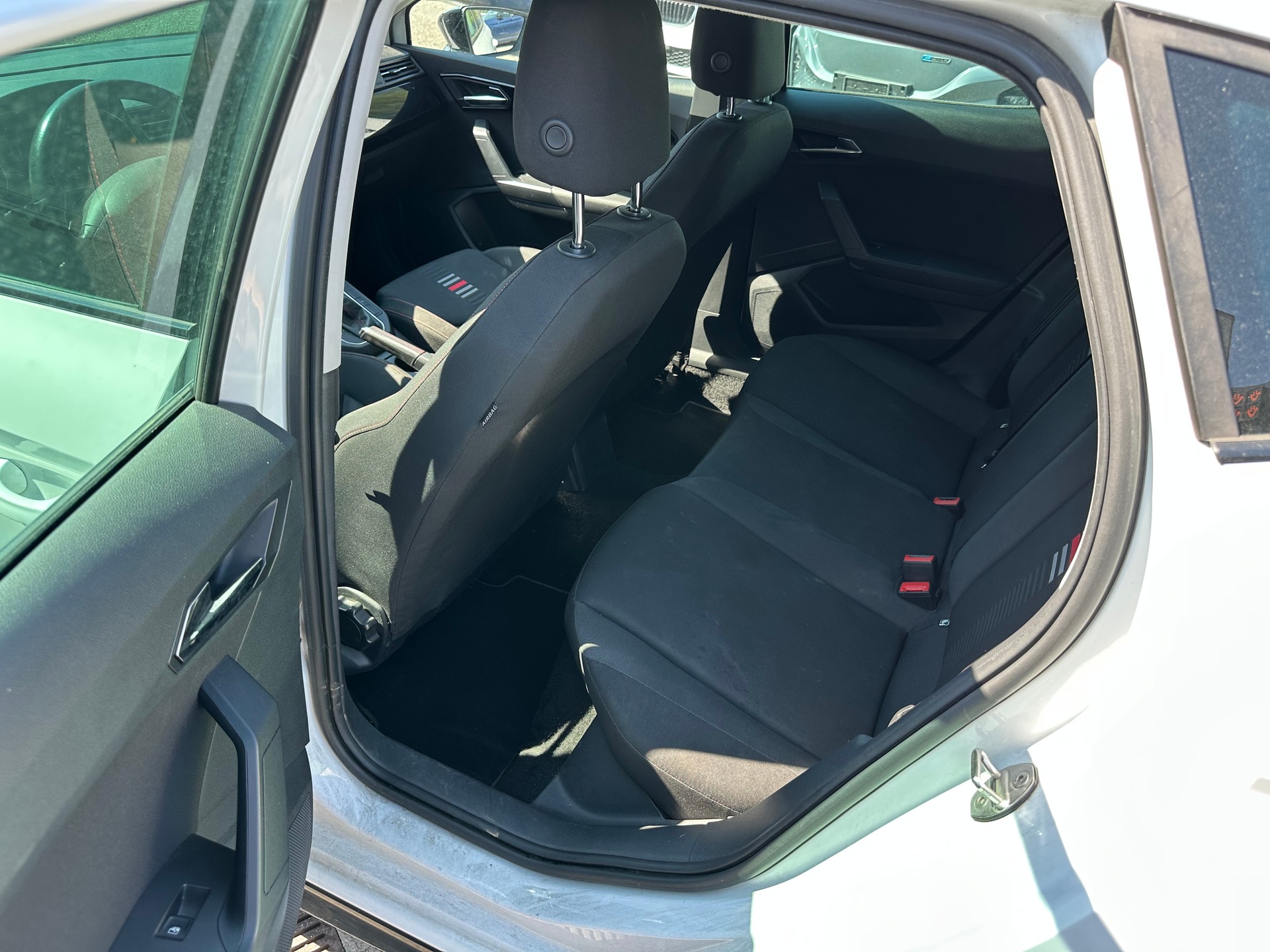 SEAT Ibiza 1.0 EcoTSI DSG FR-image-9