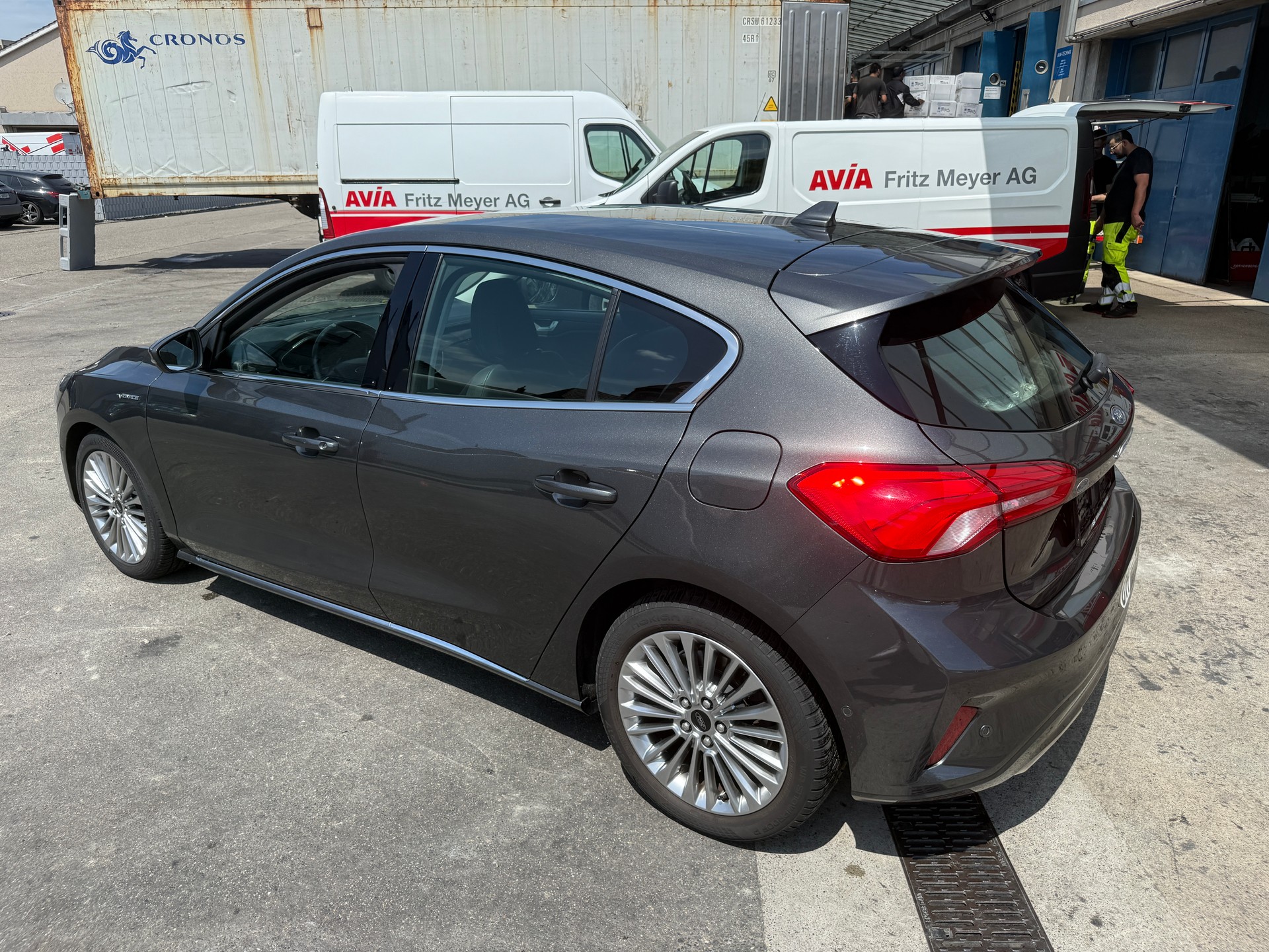 FORD Focus 2.0 TDCi Vignale Automatic-image-3