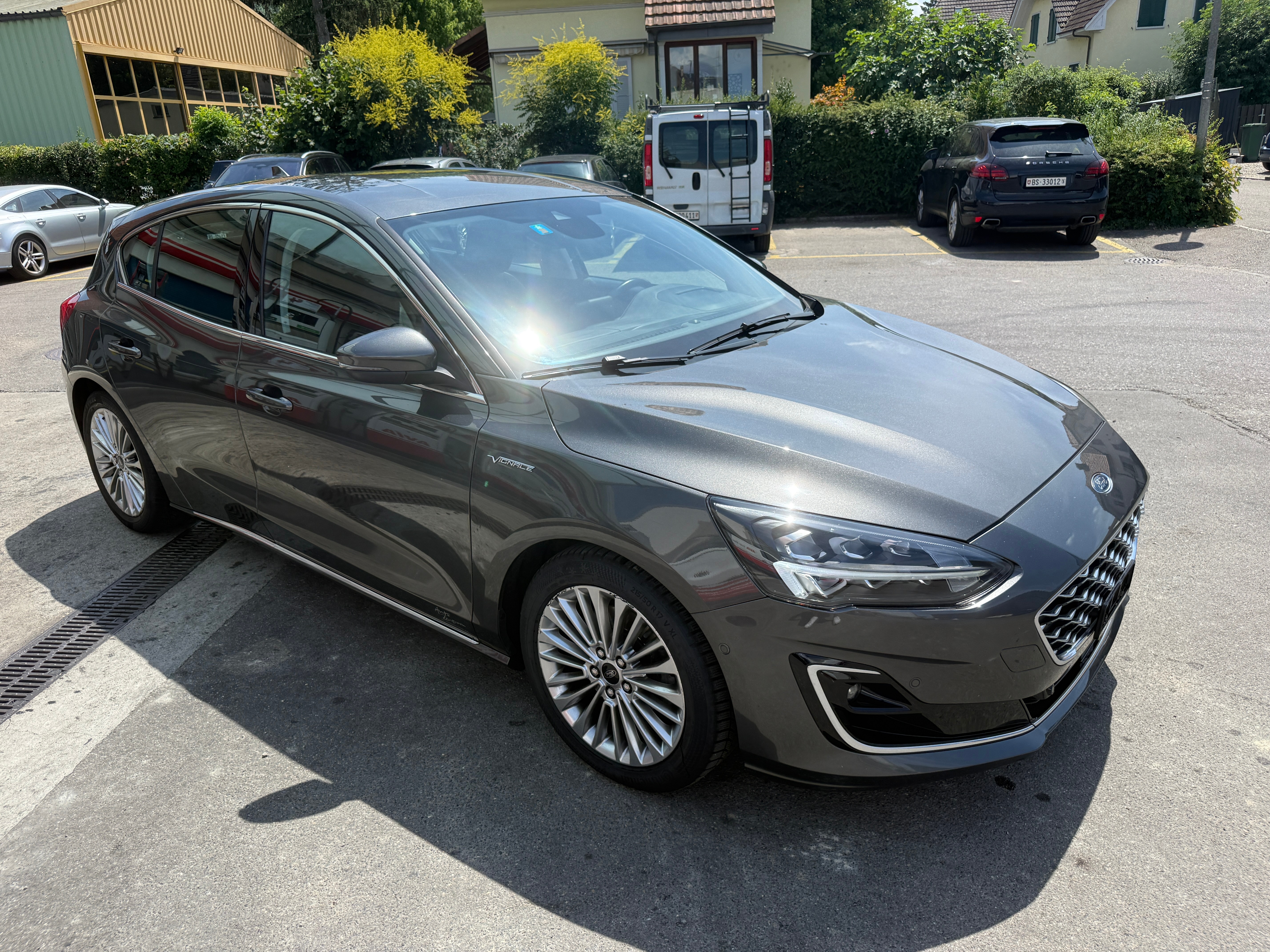 Car photo