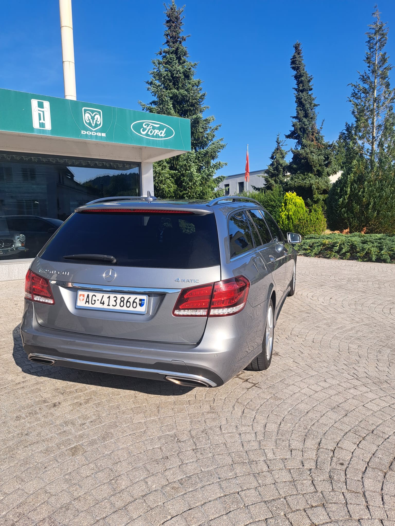 MERCEDES-BENZ E 250 CDI Avantgarde 4m-image-2