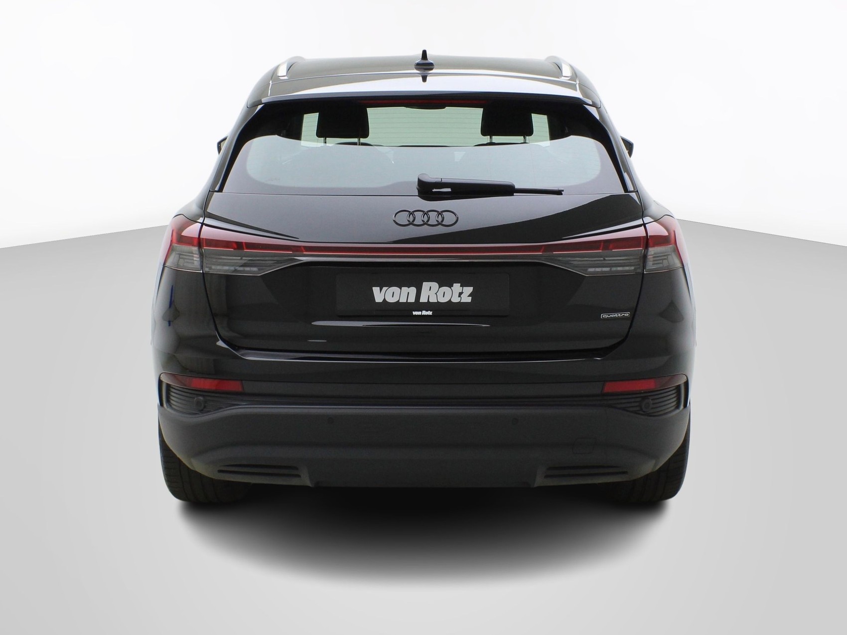 AUDI Q4 e-tron 45 quattro-image-3