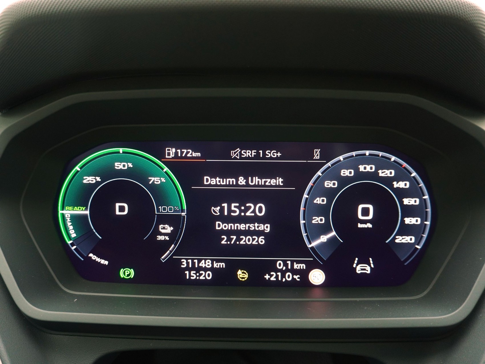 AUDI Q4 e-tron 45 quattro-image-18