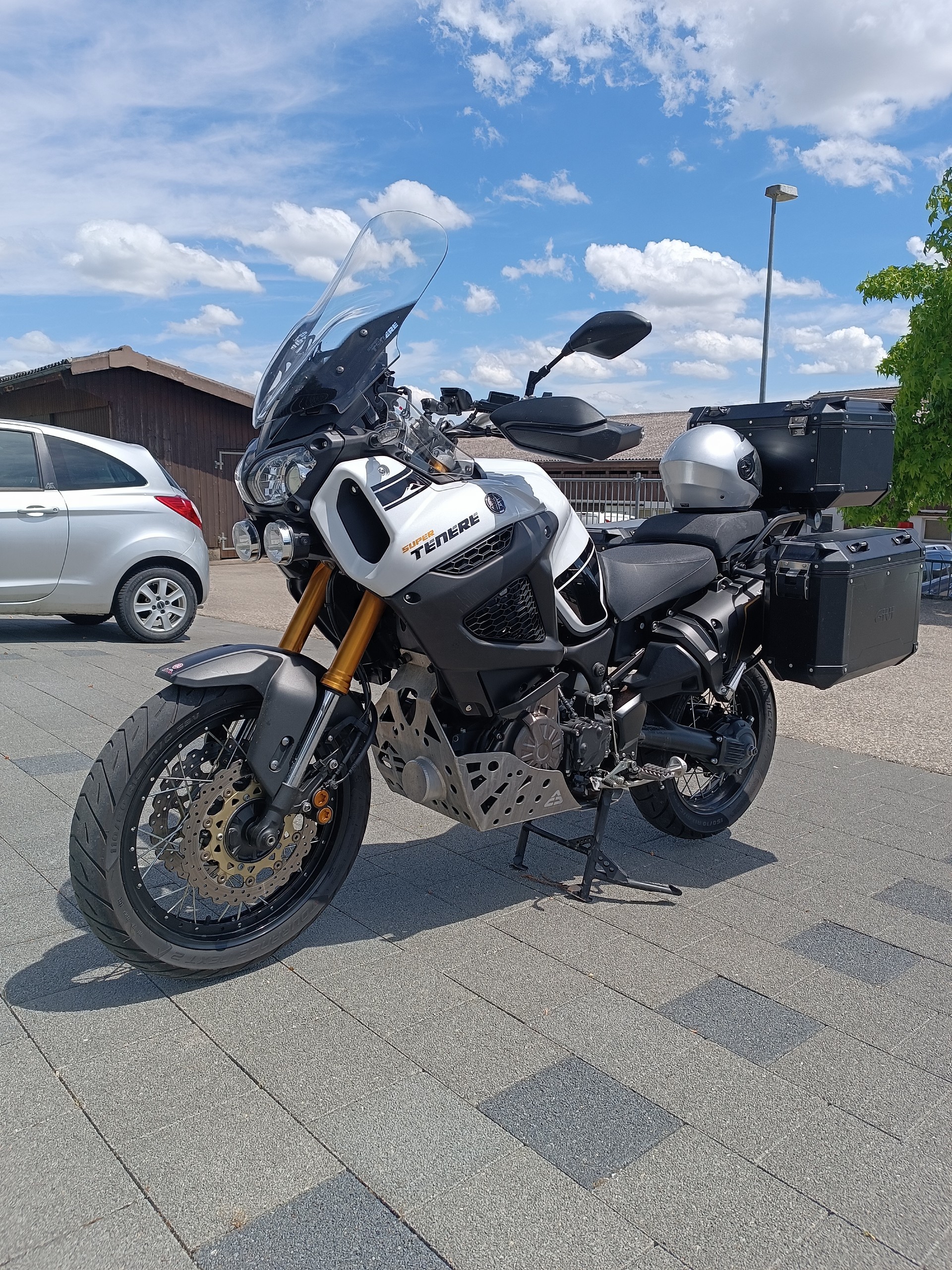 YAMAHA XT 1200 ZE Super Ténéré-image-7