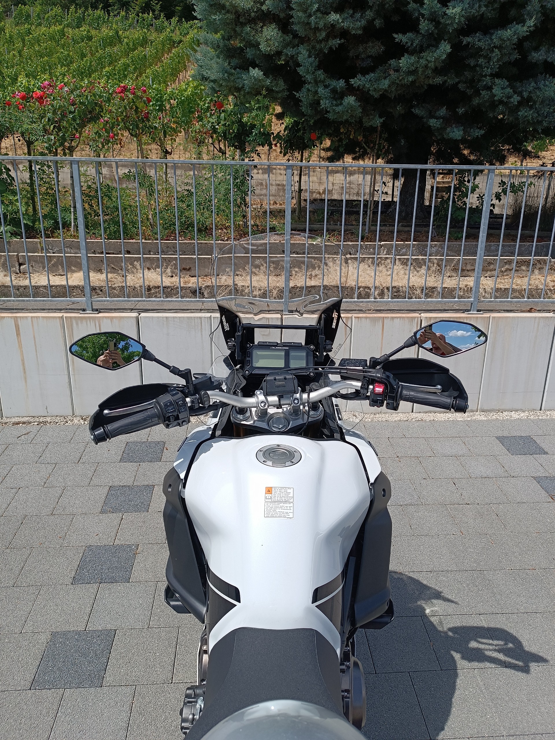 YAMAHA XT 1200 ZE Super Ténéré-image-3