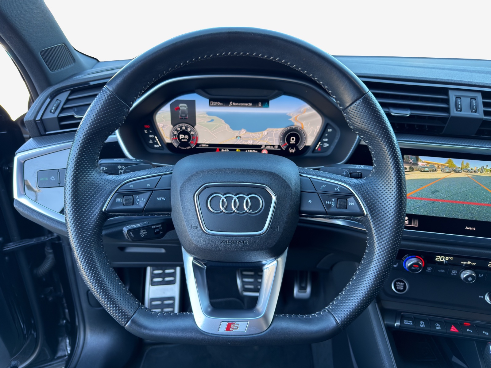 AUDI Q3 45 TFSI S line quattro S-tronic-image-9
