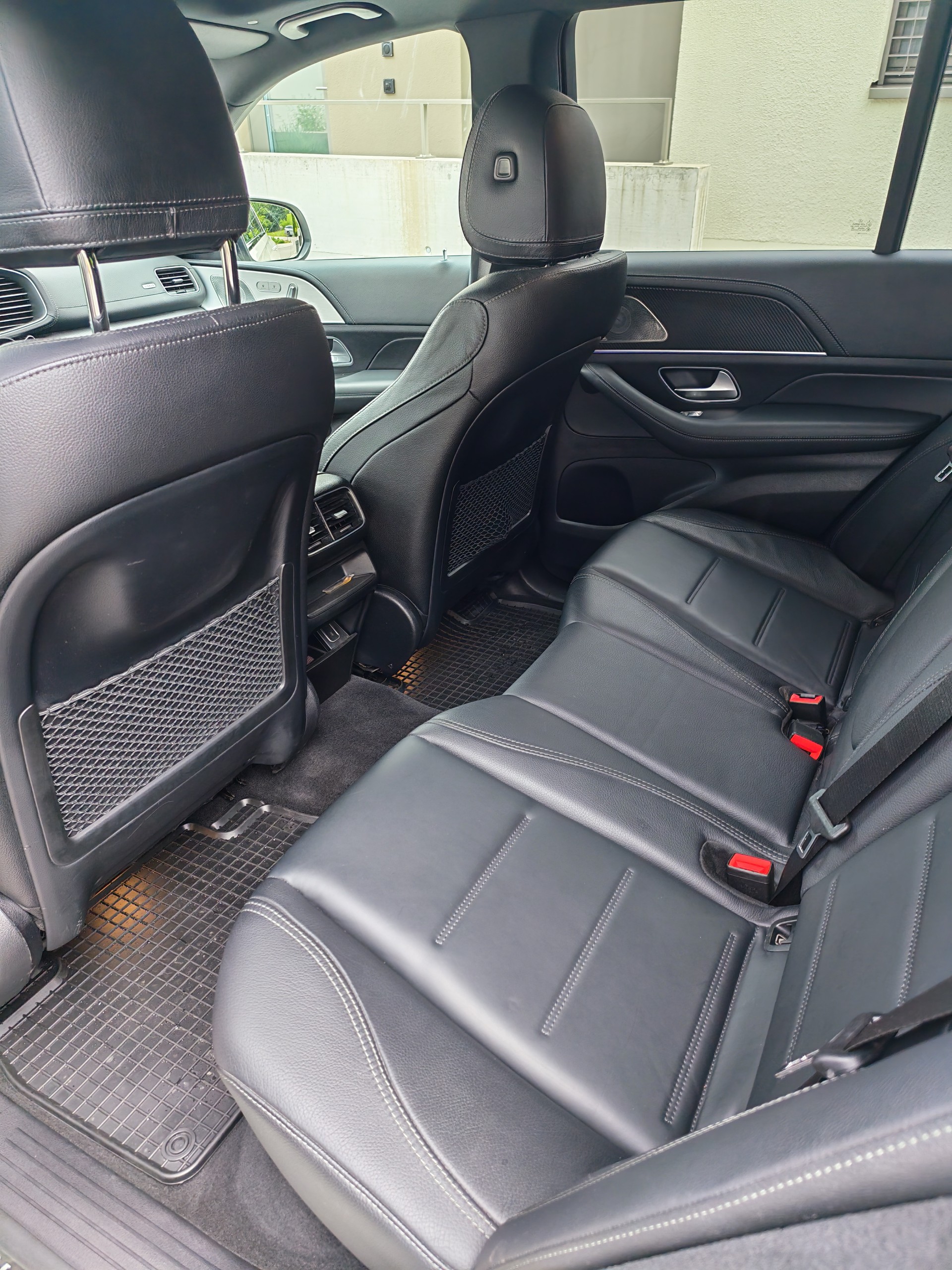 MERCEDES-BENZ GLE 400 d AMG Line 4matic-image-9