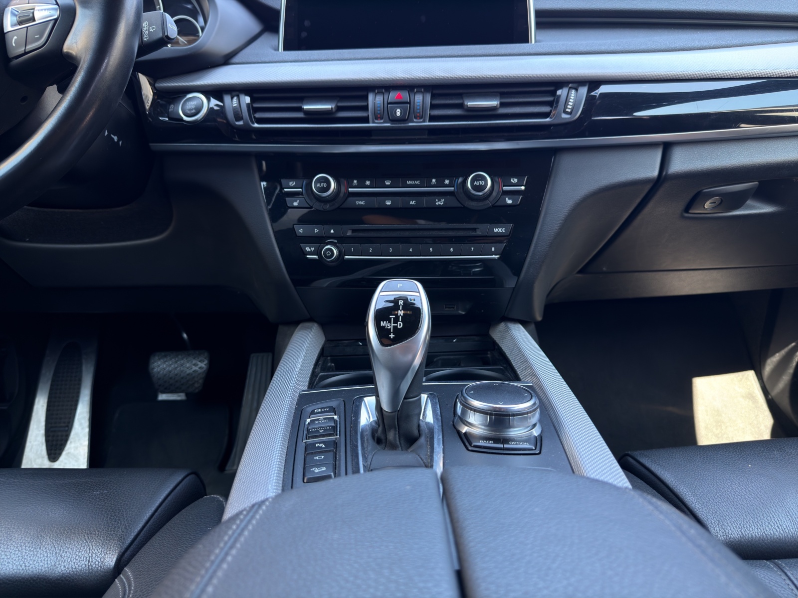 BMW X5 30d xDrive SAG-image-17