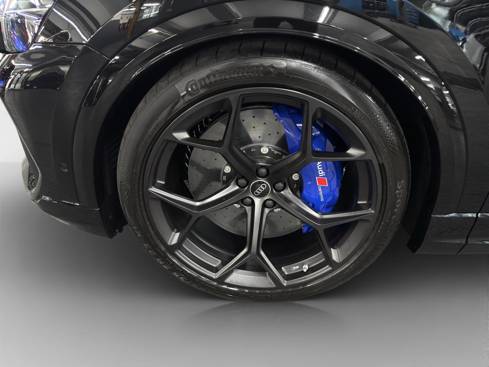 AUDI RSQ8 performance quattro-image-13
