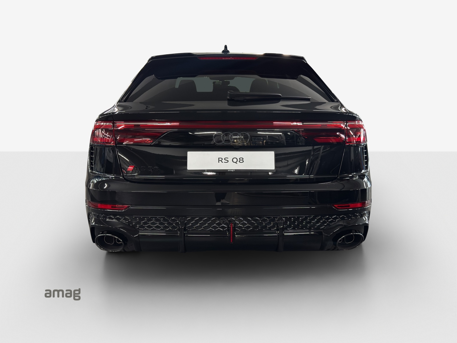 AUDI RSQ8 performance quattro-showroom-element-3