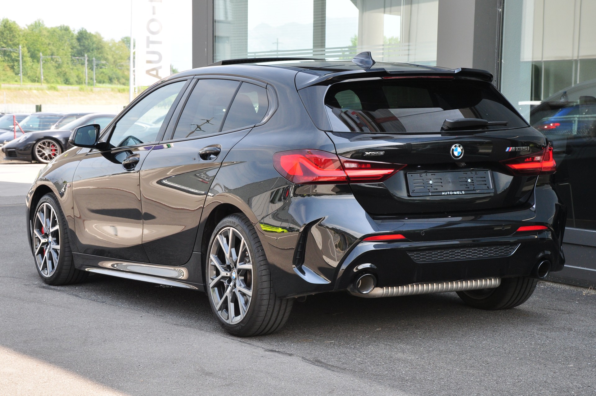 BMW M135i xDrive M Sport Pro Steptronic-image-6
