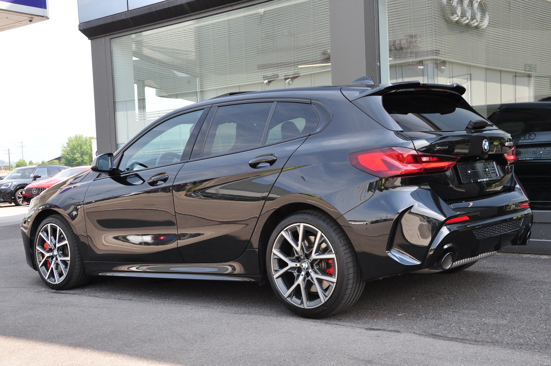 BMW M135i xDrive M Sport Pro Steptronic-image-5
