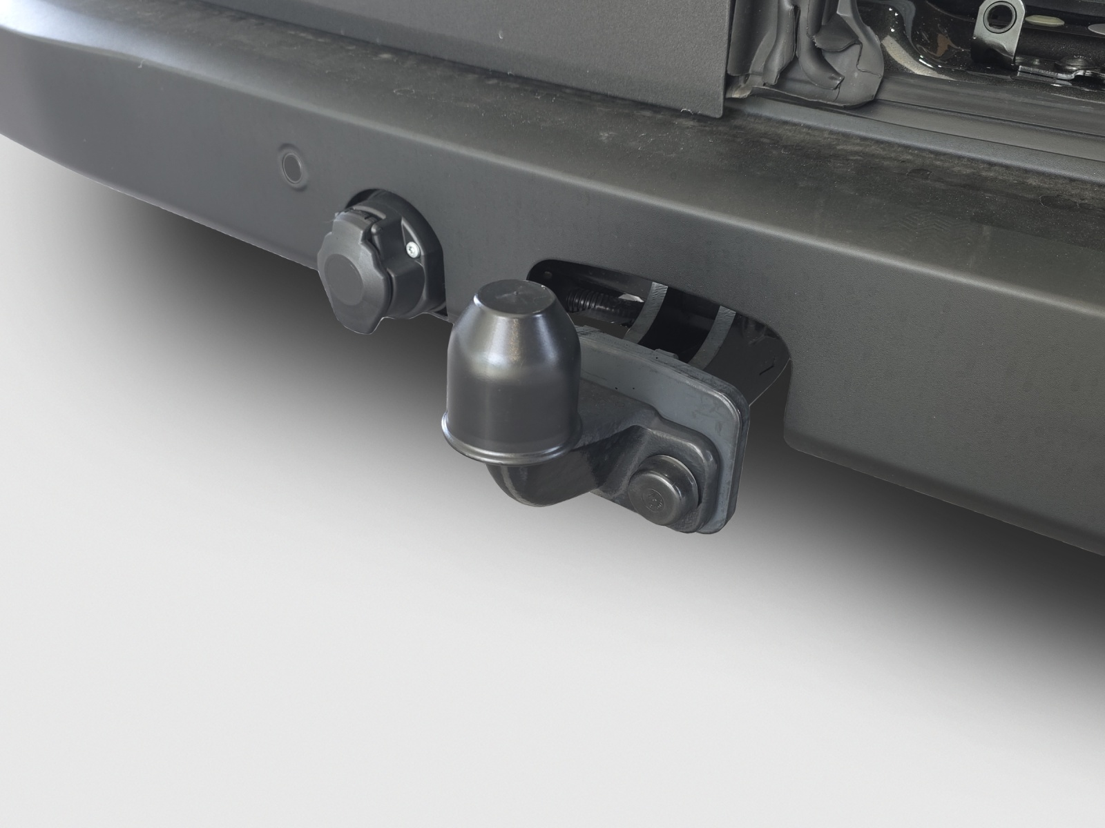 VW Transporter 2.5 TSI e-Hybrid-image-11