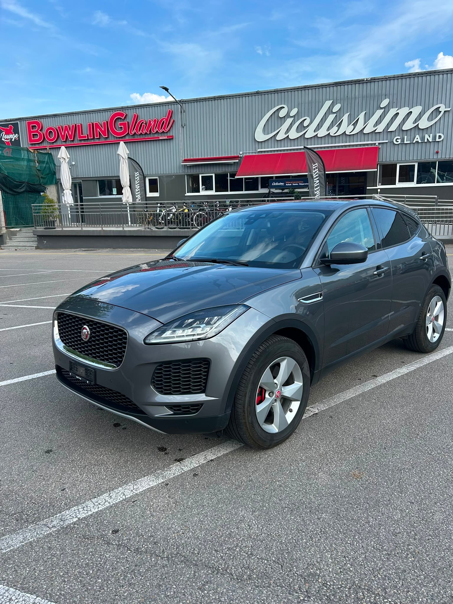 JAGUAR E-Pace 2.0 P200 AWD Automatik-image-1