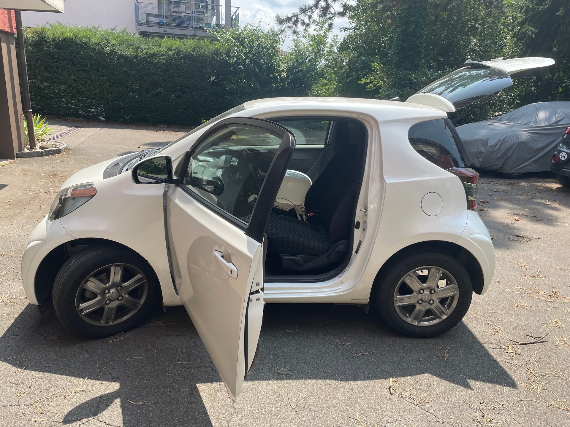 TOYOTA 1.0 VVT-i Q-image-1