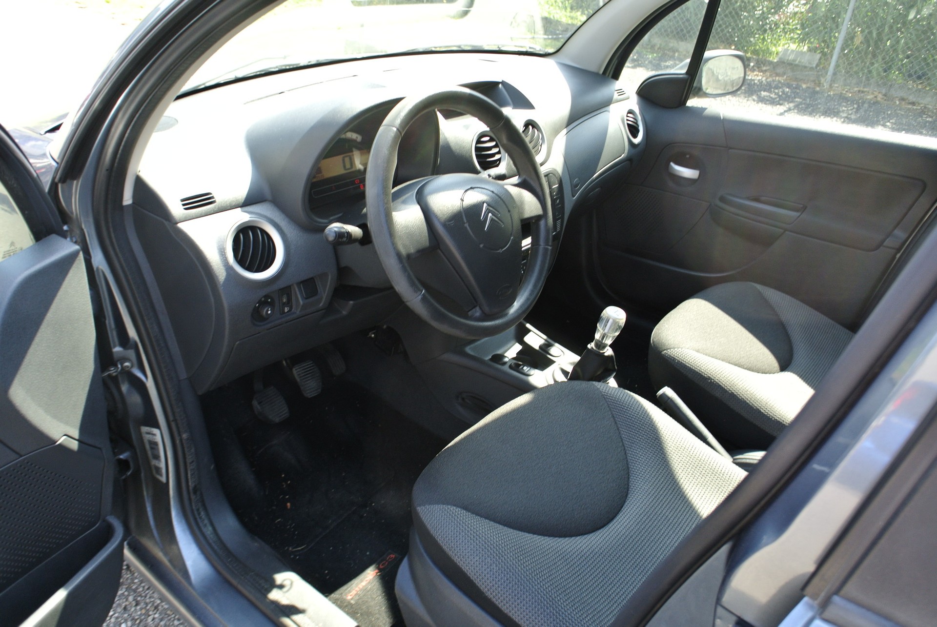 CITROEN C3 1.1i Furio-image-13