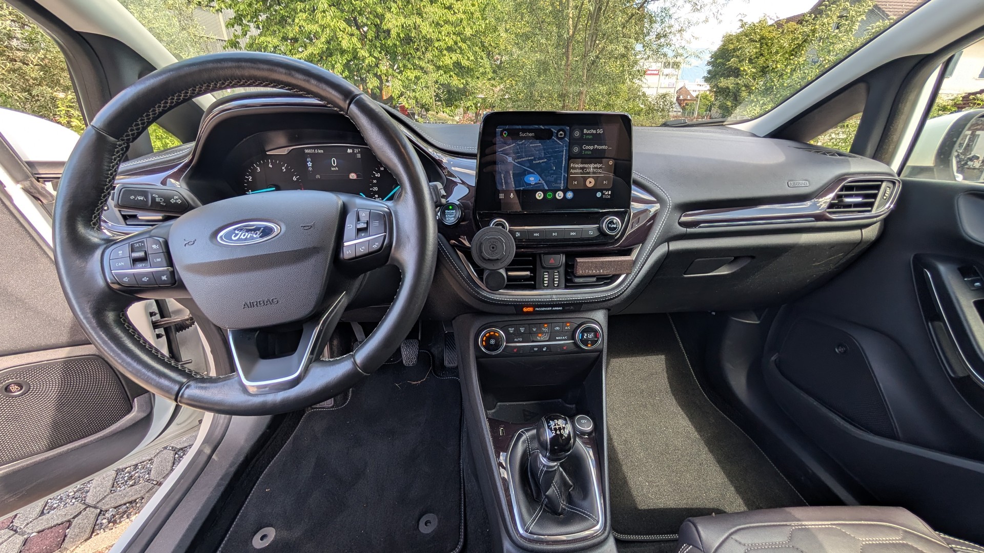 FORD 1.0 EcoB Vignale-image-5