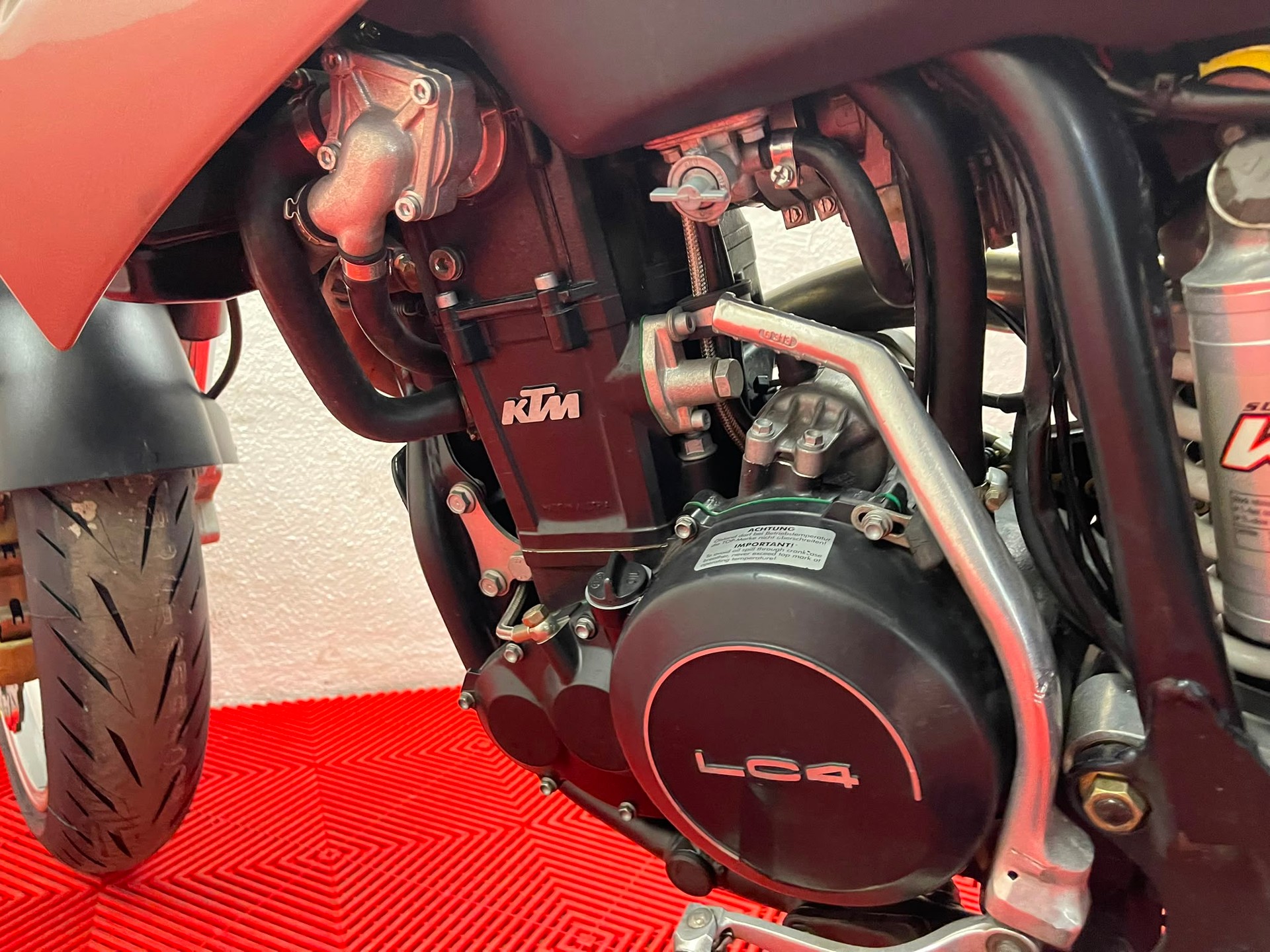 KTM 640 Duke-E II-image-6