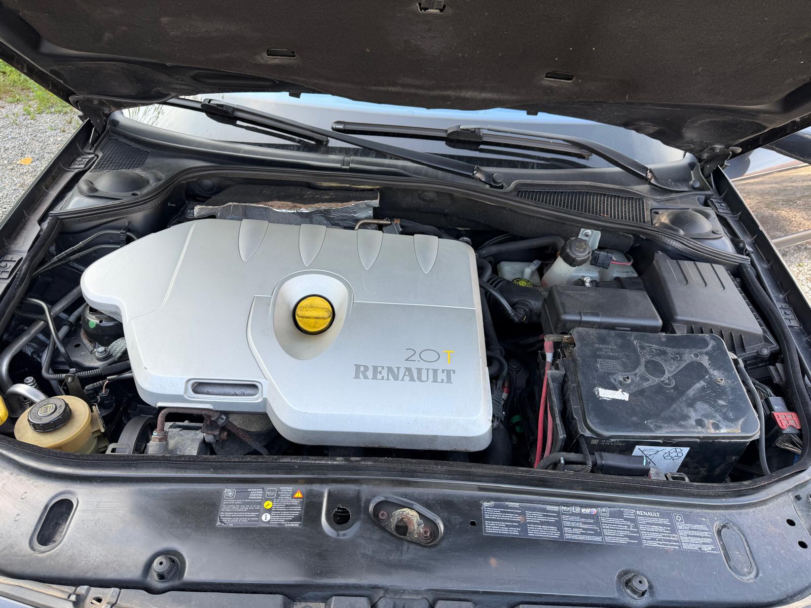 RENAULT Laguna Grandtour 2.0 16V T Dynamique-image-9