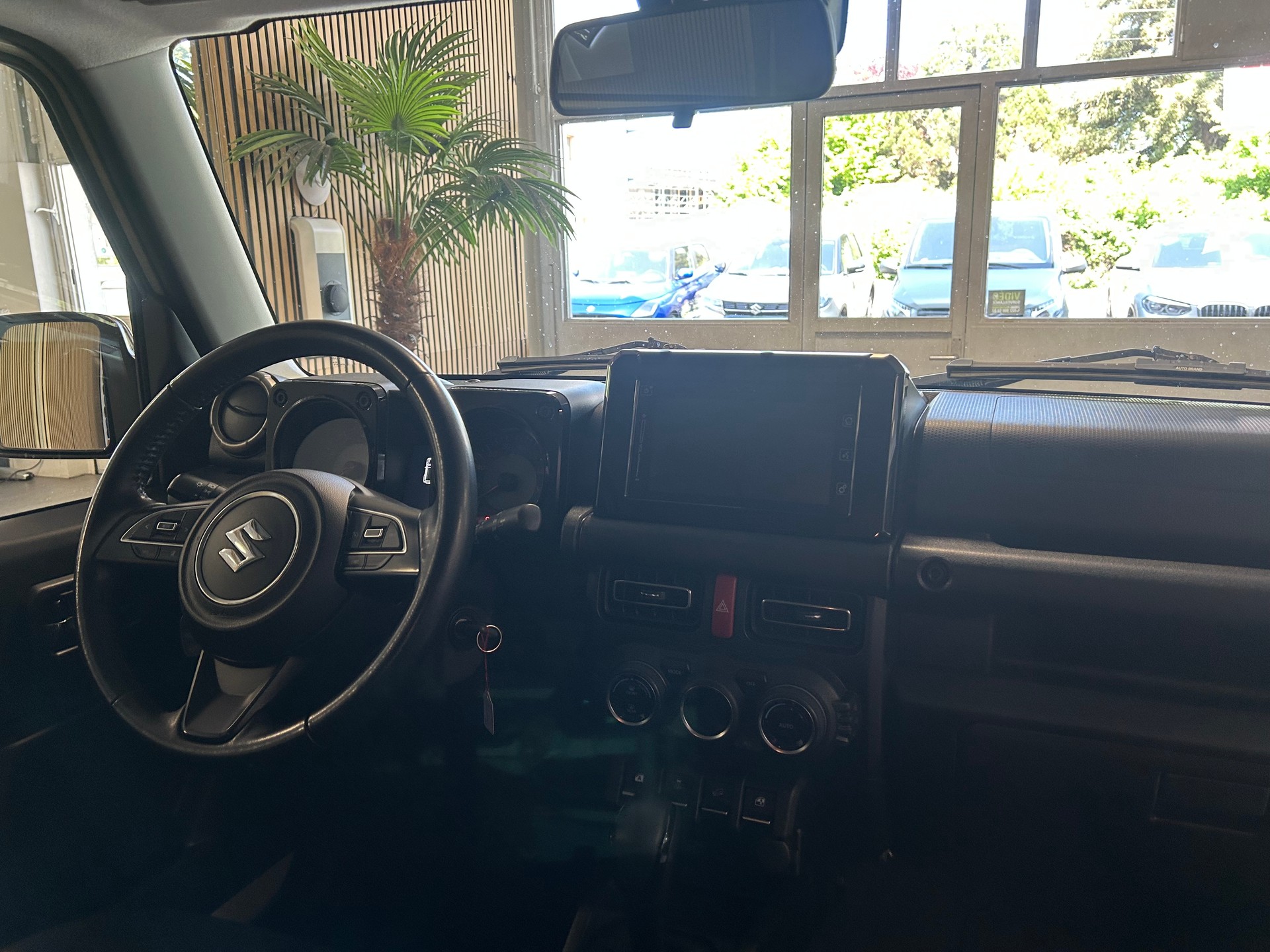 SUZUKI Jimny 1.5 Compact Top Automatique 4 Place/4Platz-image-7