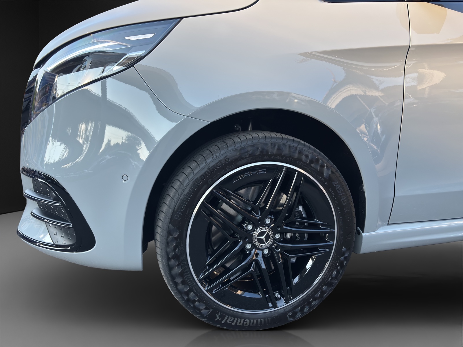 MERCEDES-BENZ V 300 d lang 4Matic Swiss Edition 9G-Tronic-image-12