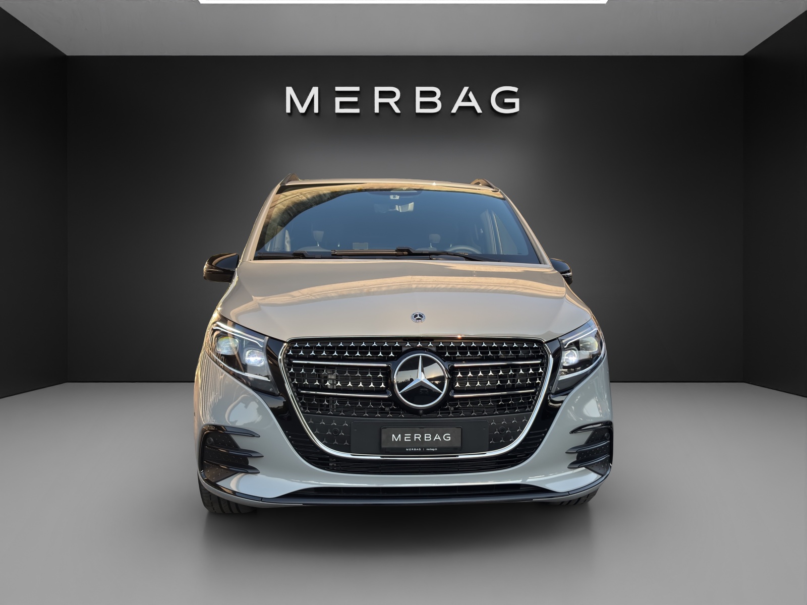 MERCEDES-BENZ V 300 d lang 4Matic Swiss Edition 9G-Tronic-image-1