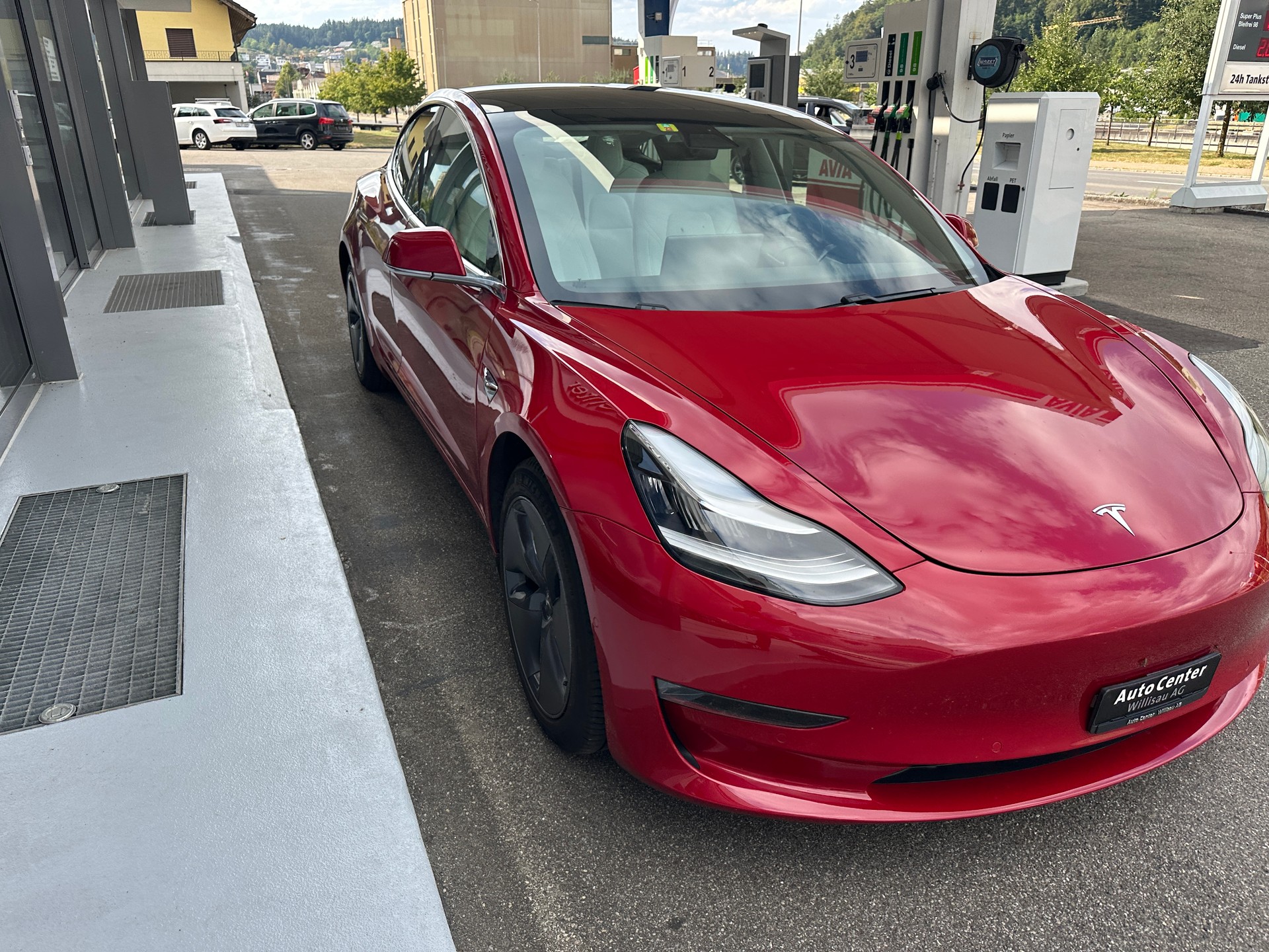 TESLA Model 3 Long Range Dual Motor AWD-image-3