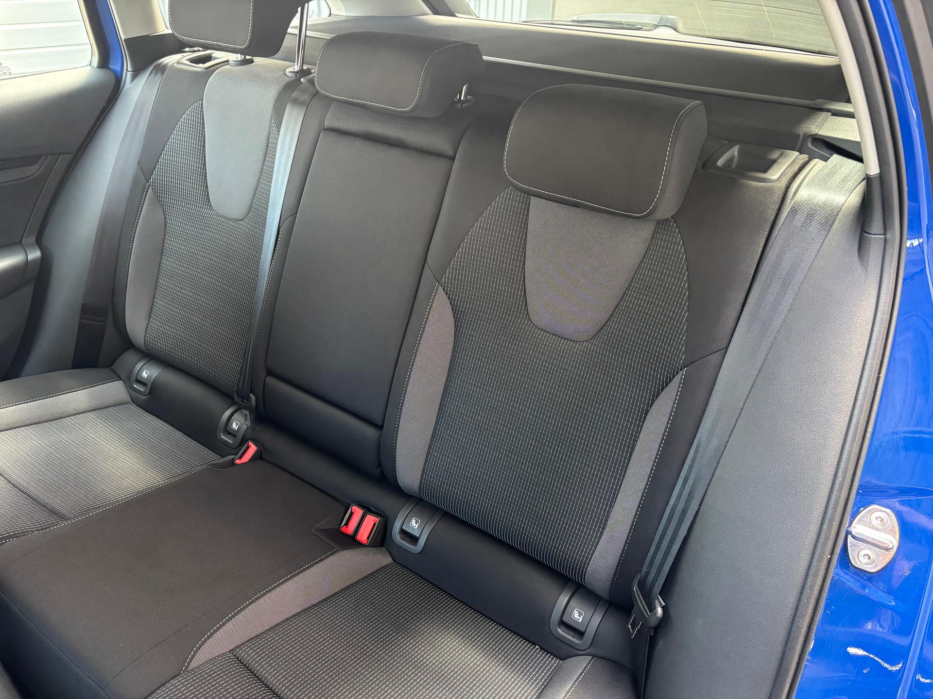 SKODA Octavia Combi 2.0 TDI DSG Ambition-image-7