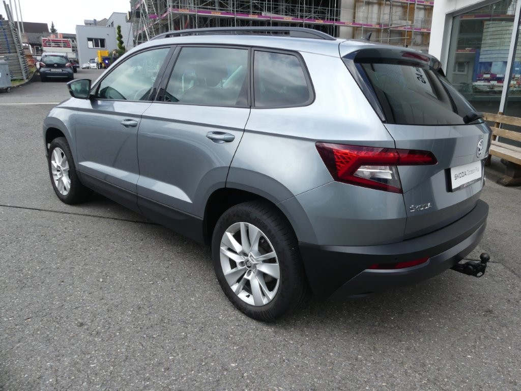 SKODA Karoq 1.5 TSI ACT Ambition DSG-image-1