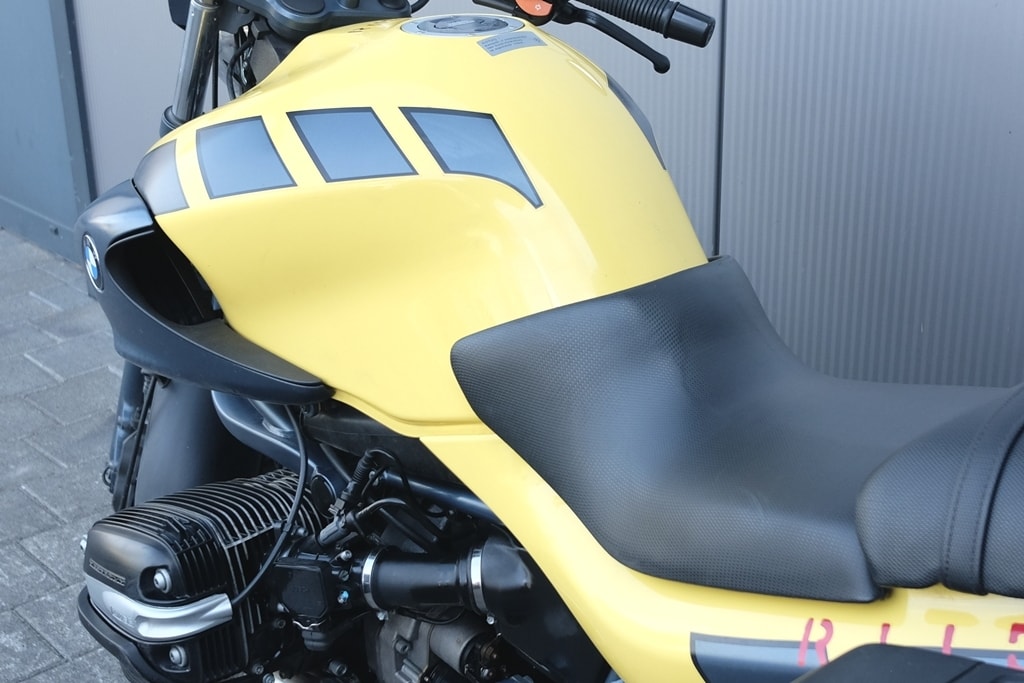 BMW R1150R-showroom-element-2