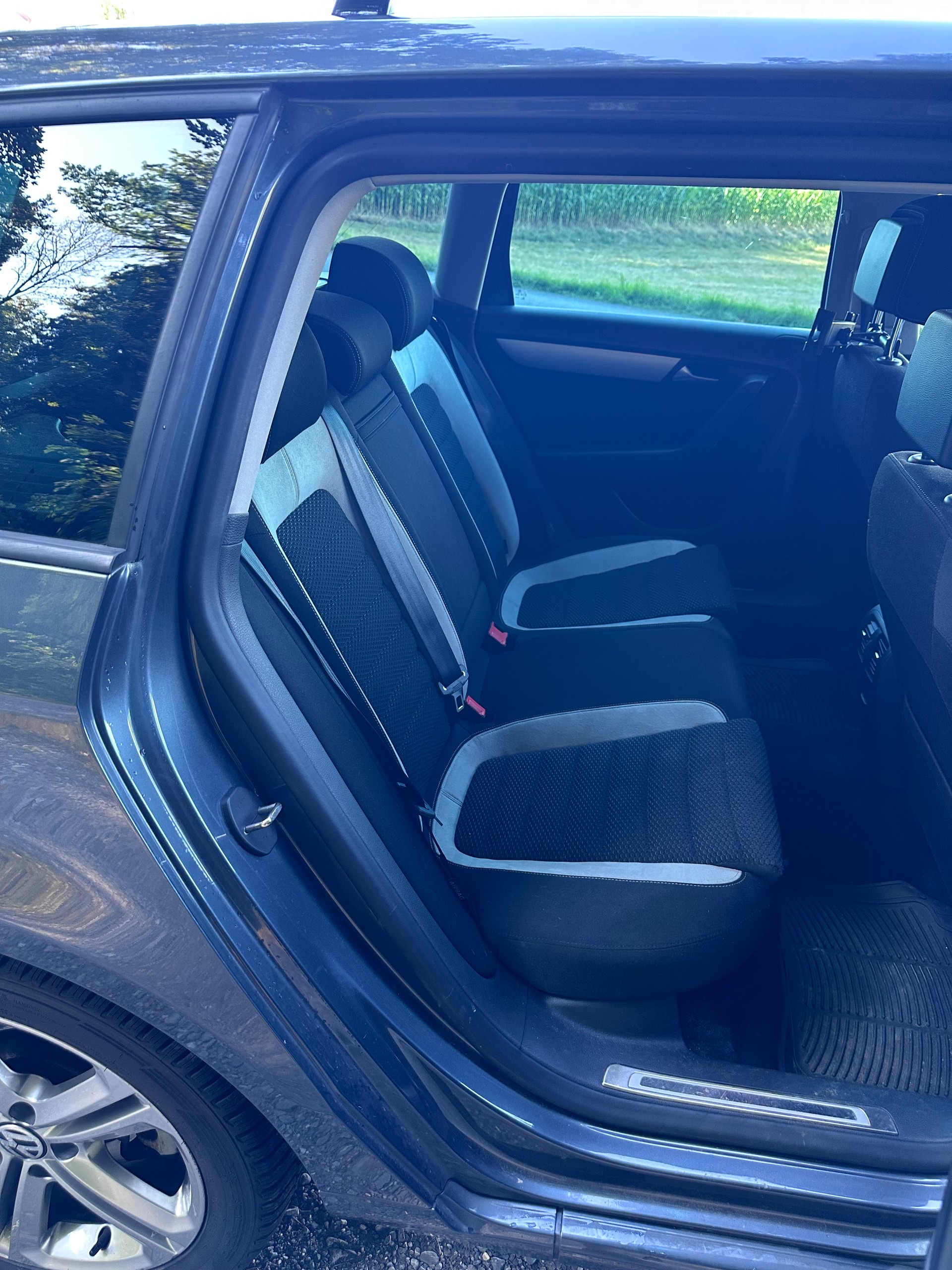 VW 3.6 V6 R-Line DSG 4Motion-image-5