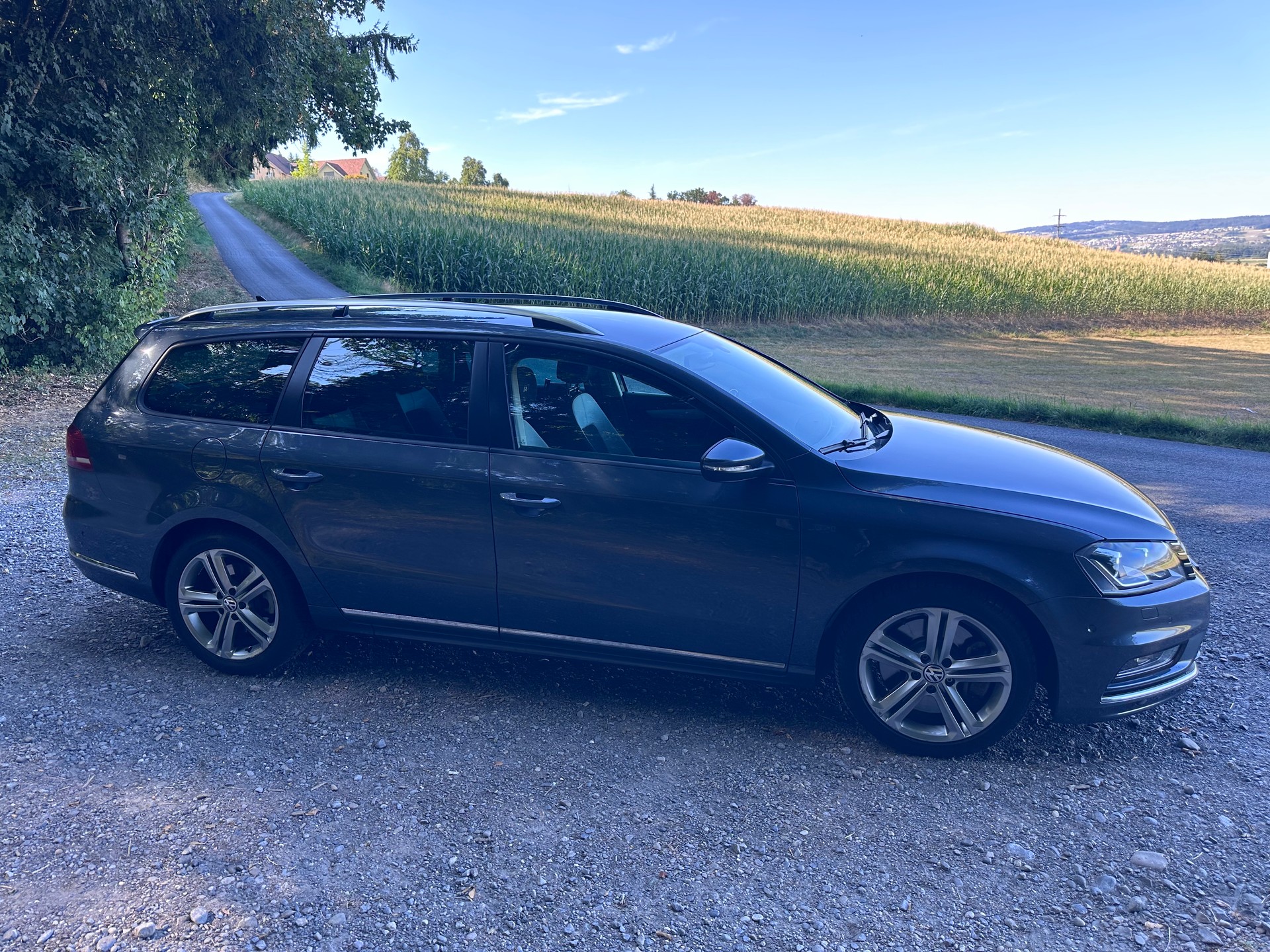 VW 3.6 V6 R-Line DSG 4Motion-image-1
