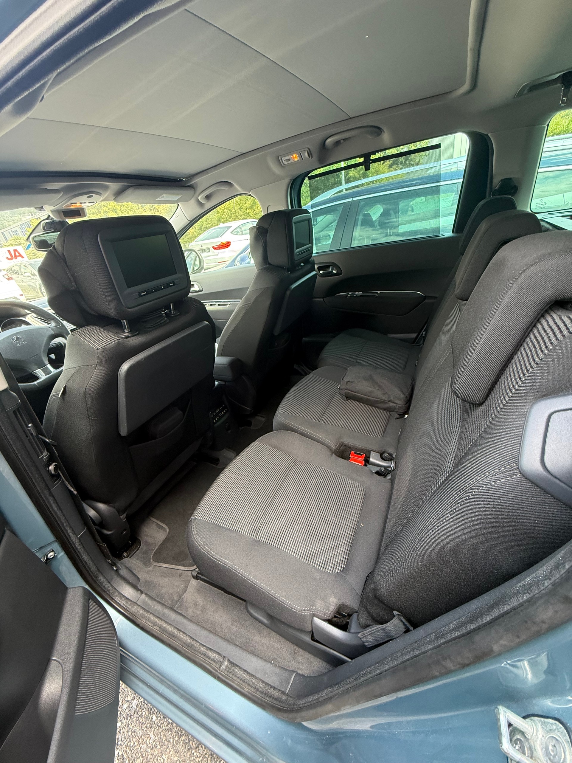 PEUGEOT 5008 1.6 16V T Sport Pack-image-7