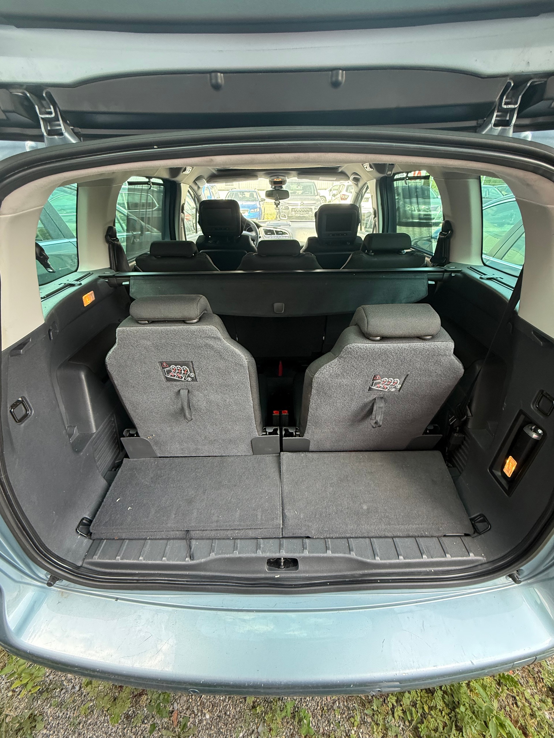 PEUGEOT 5008 1.6 16V T Sport Pack-image-9