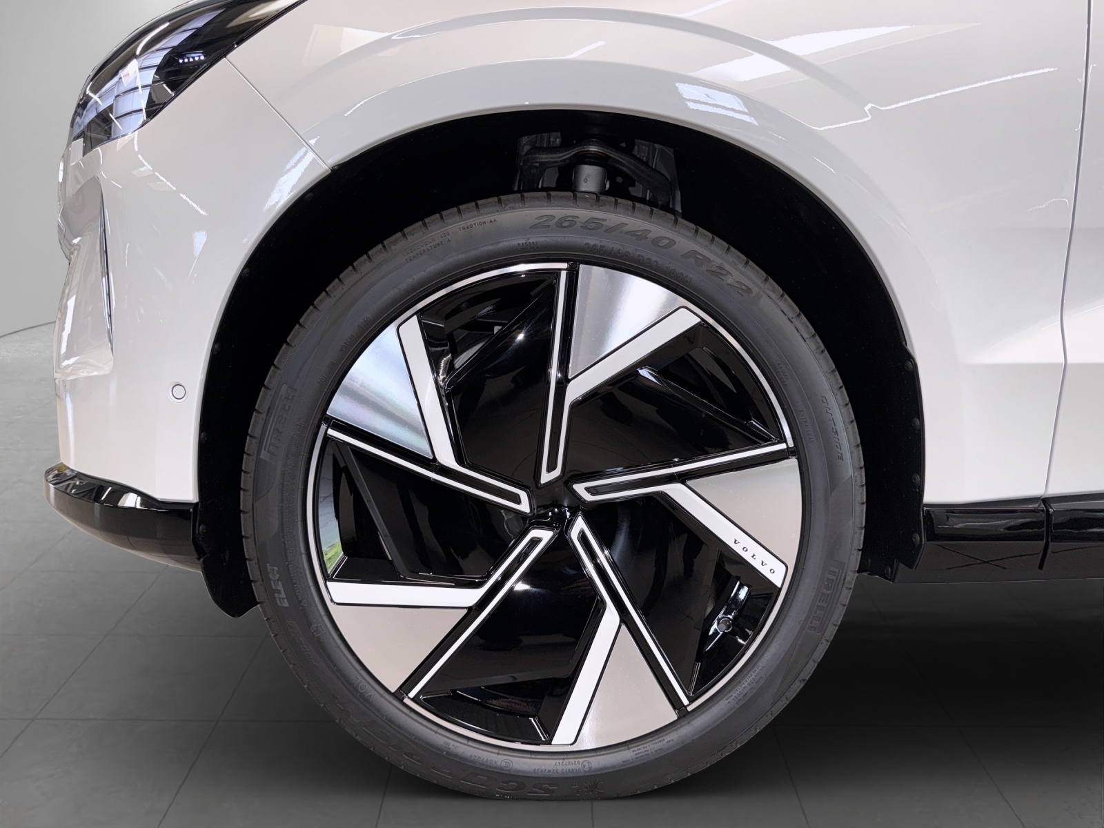 VOLVO EX90 Twin Ultra AWD-image-6