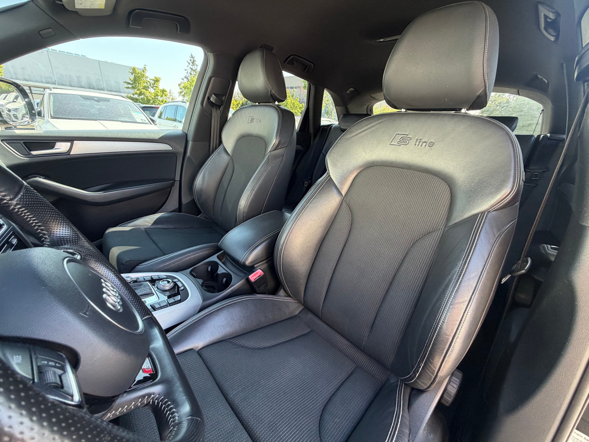 AUDI Q5 2.0 TFSI quattro tiptronic-image-9
