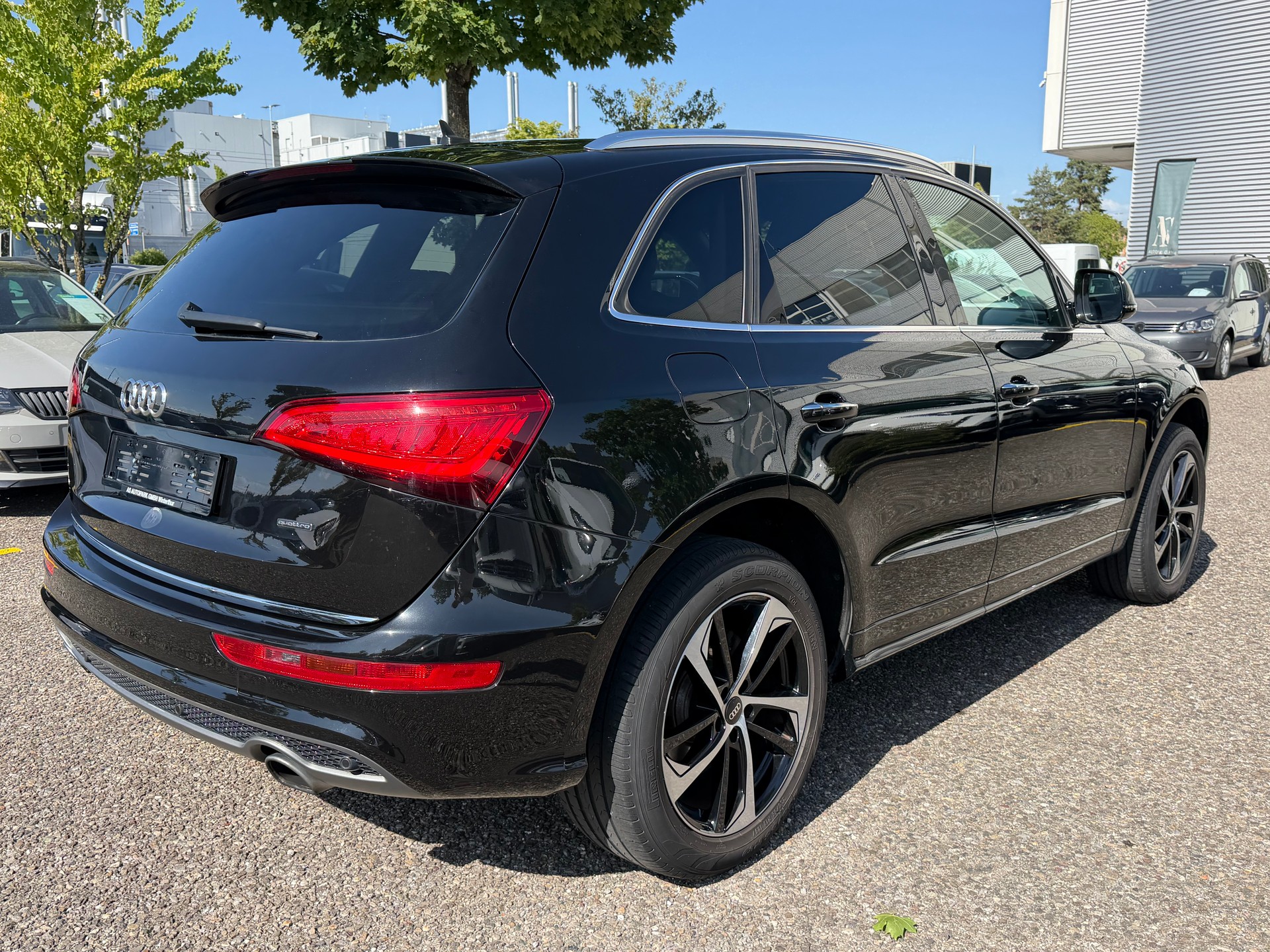 AUDI Q5 2.0 TFSI quattro tiptronic-image-4