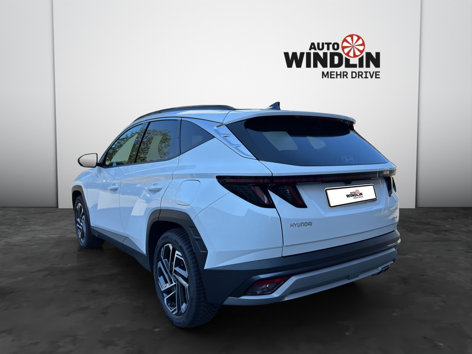 HYUNDAI Tucson 1.6 T-GDi PHEV Vertex Swiss Edition 4WD-image-3
