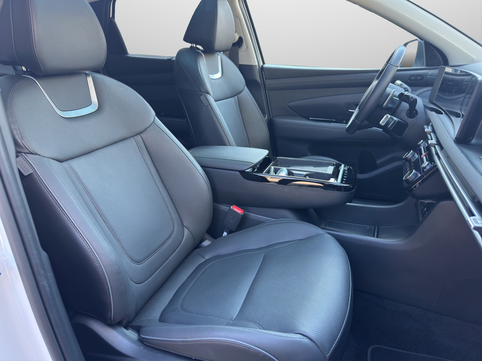 HYUNDAI Tucson 1.6 T-GDi PHEV Vertex Swiss Edition 4WD-image-10