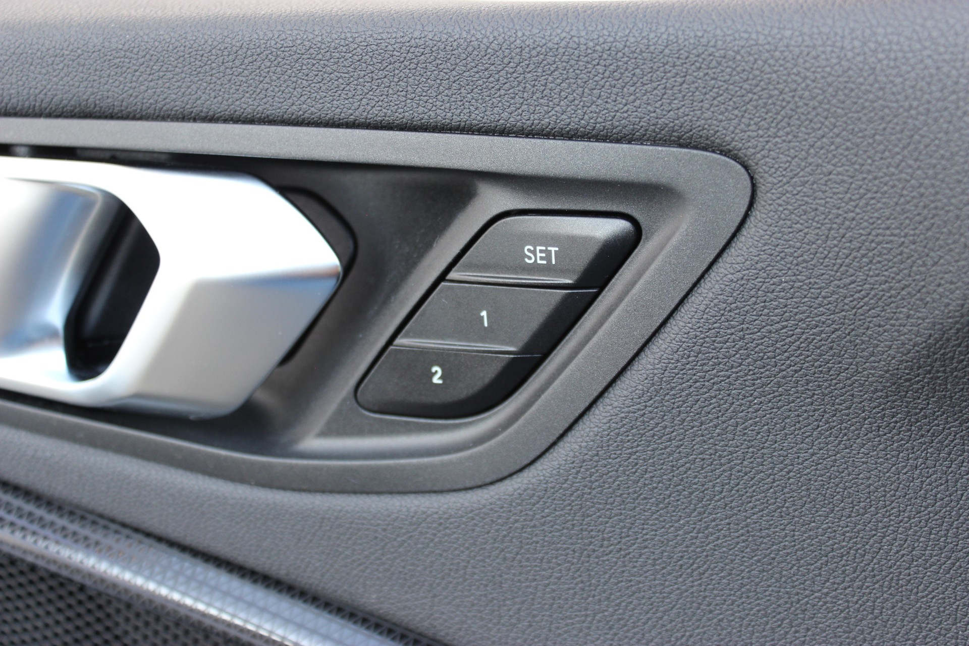 BMW M135i xDrive *MISANO BLAU METALLIC*-image-9