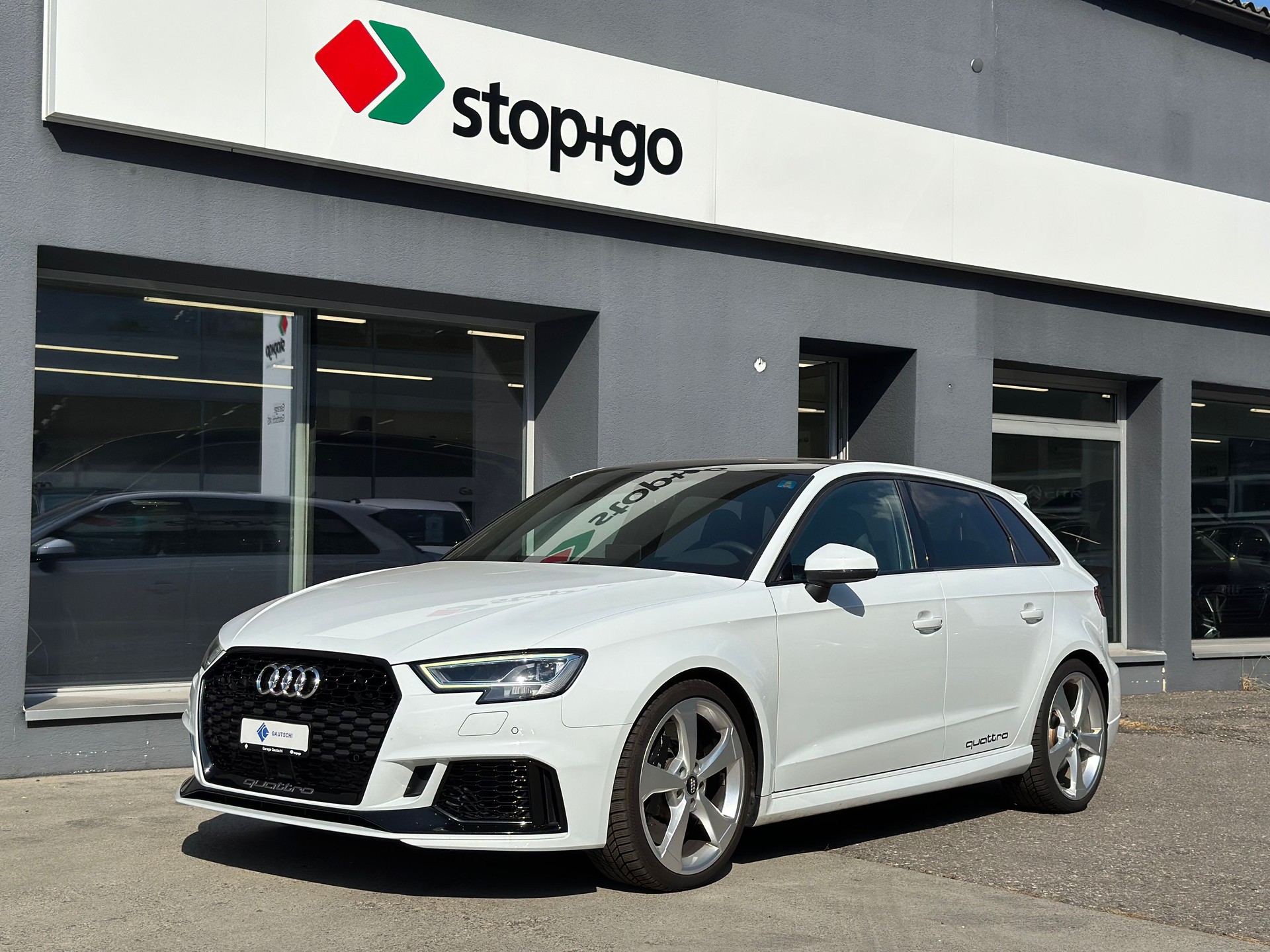 AUDI RS3 Sportback 2.5 TSI quattro S-tronic-image-0