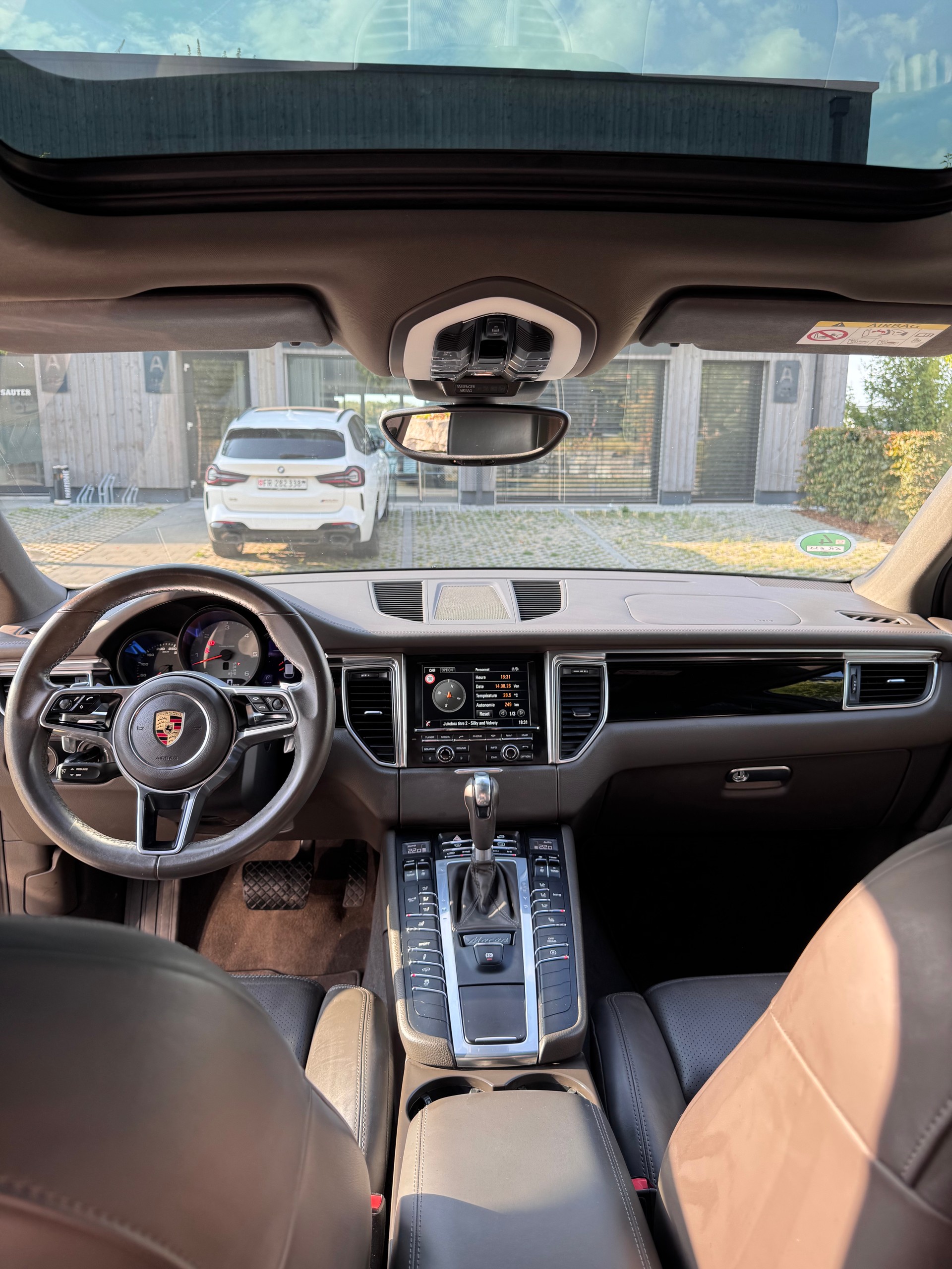 PORSCHE Macan S Diesel PDK-image-11