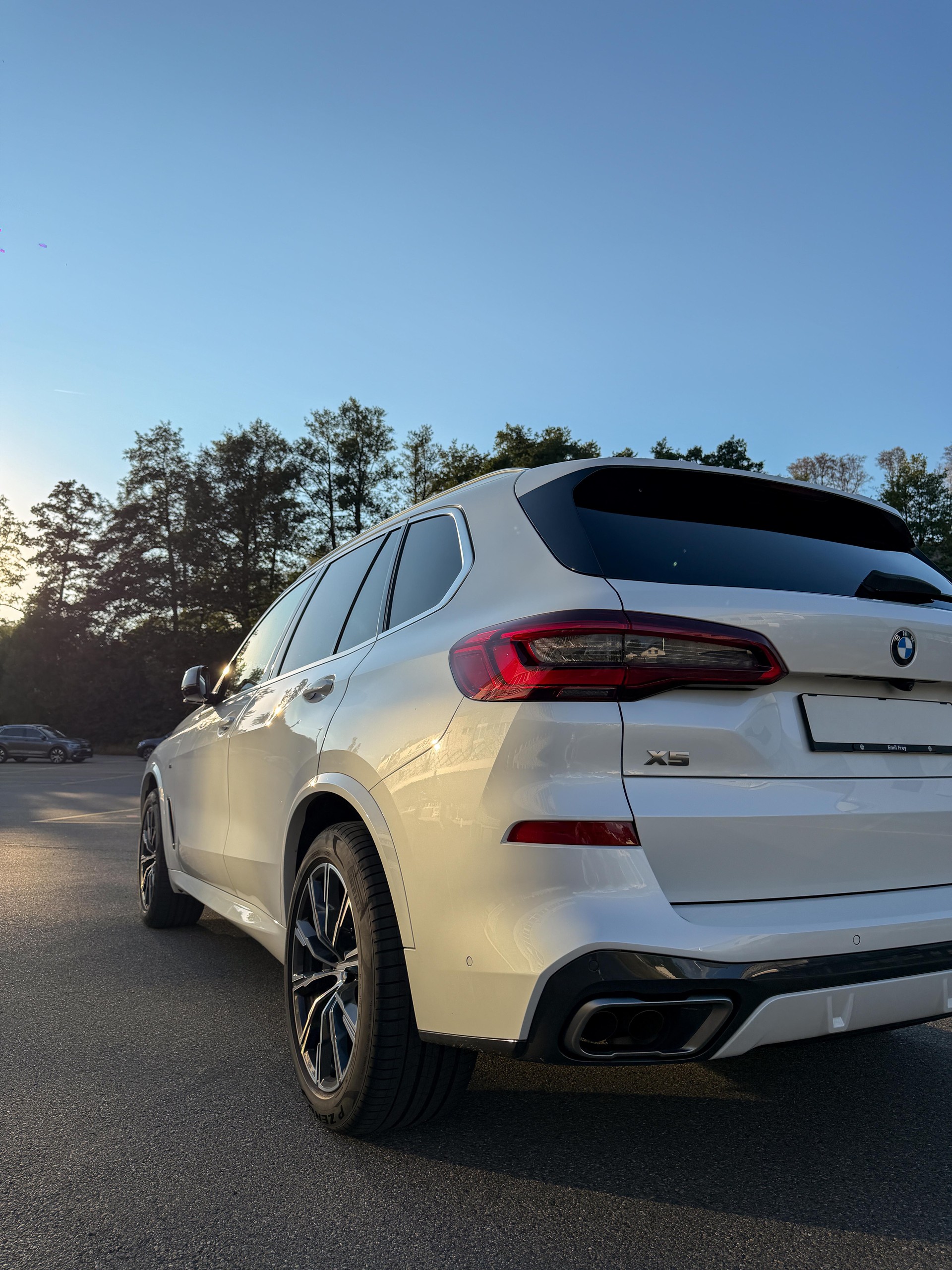 BMW M50i xDrive-image-6